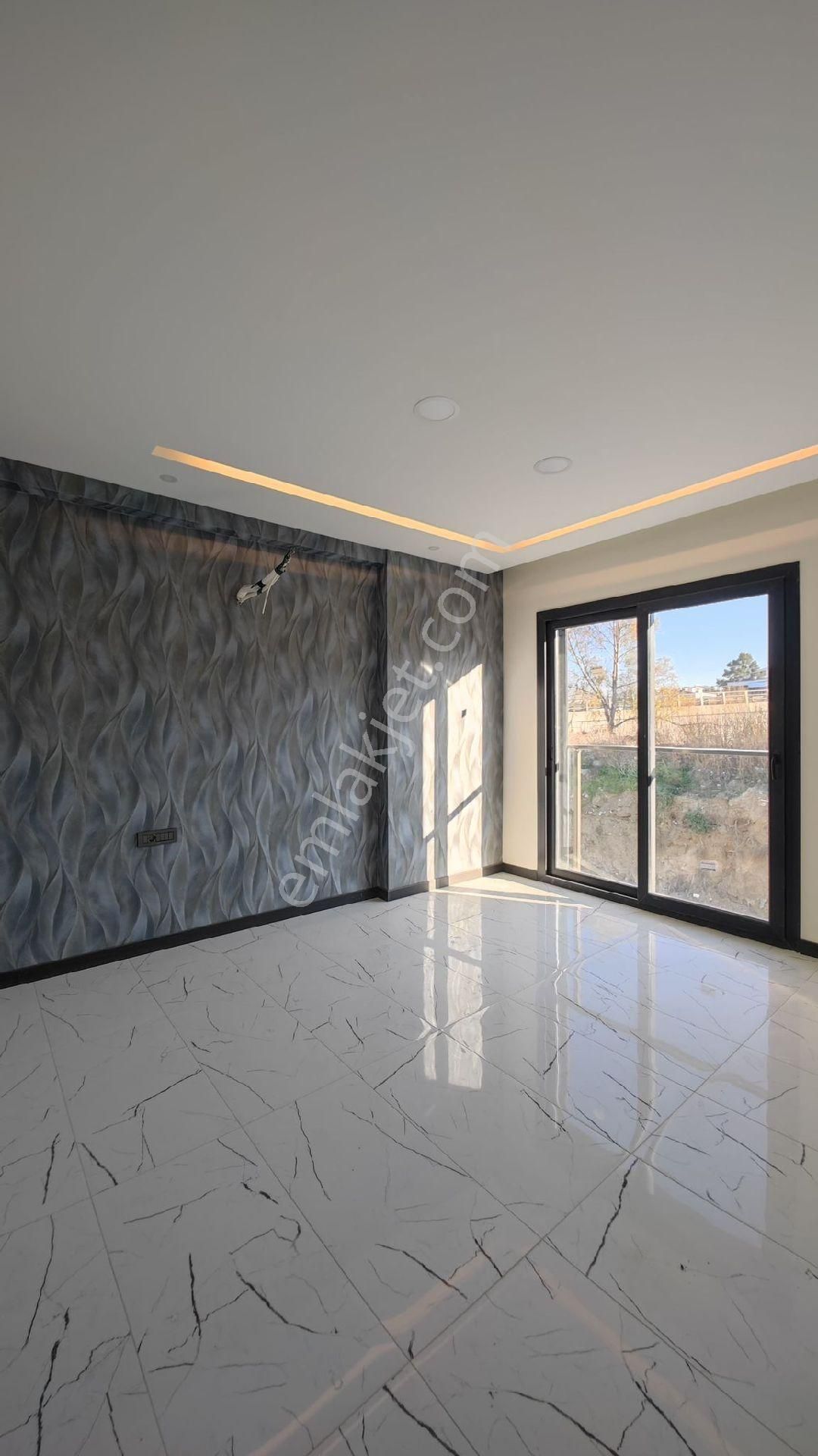 Karaovada Acill Satılık Müstakil Özel Havuzlu Fırsat Villa - Görsel 12