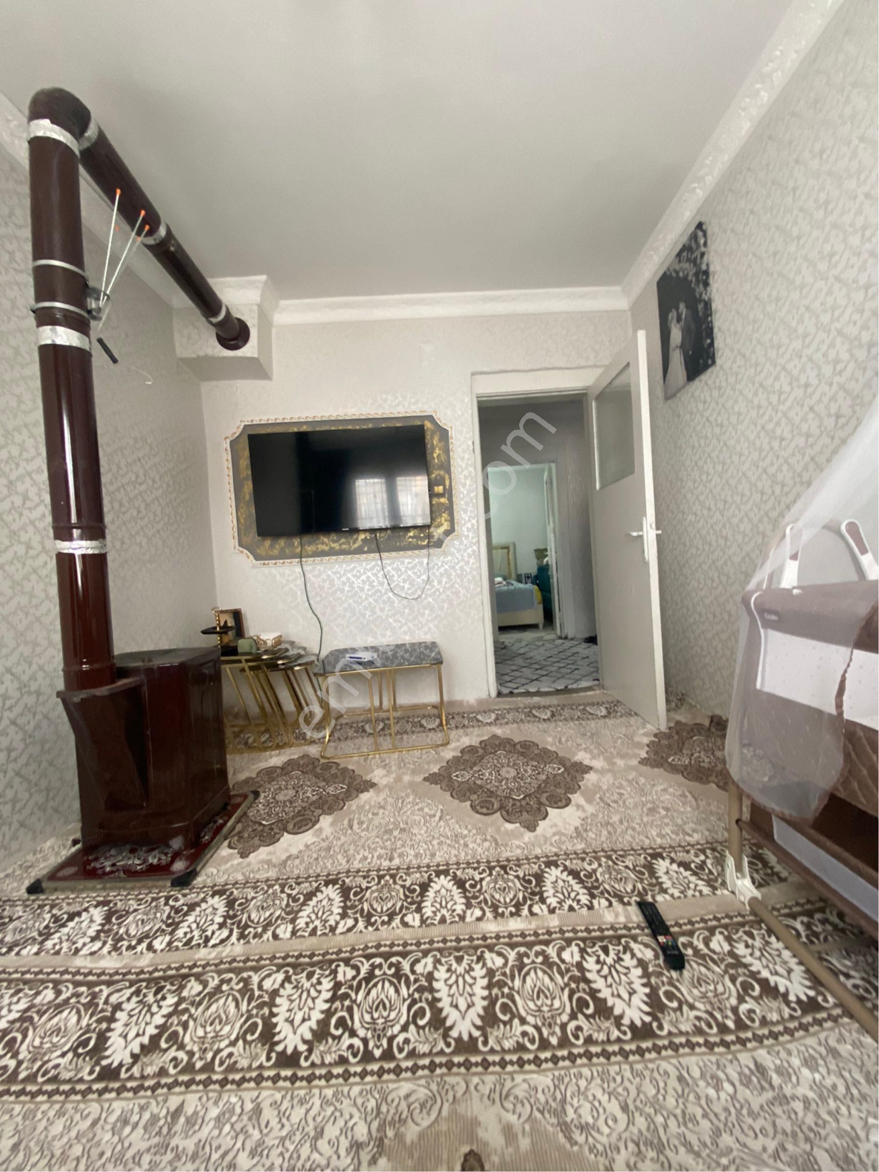 Güneş De 65m 3 Katlı,2 Şer Odalı,semt Pazarı Yanı Uygun Ev - Görsel 8