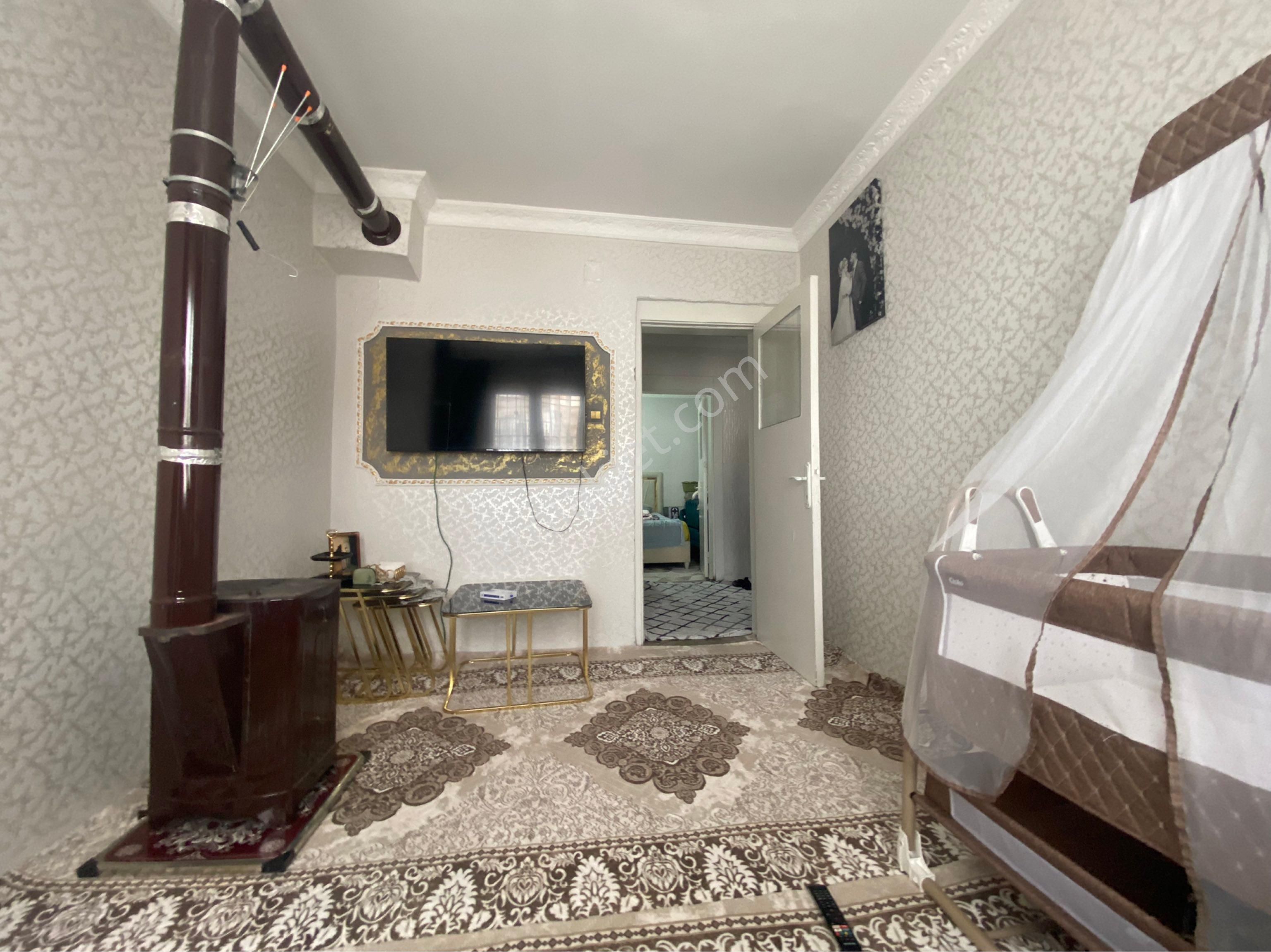 Güneş De 65m 3 Katlı,2 Şer Odalı,semt Pazarı Yanı Uygun Ev - Görsel 11