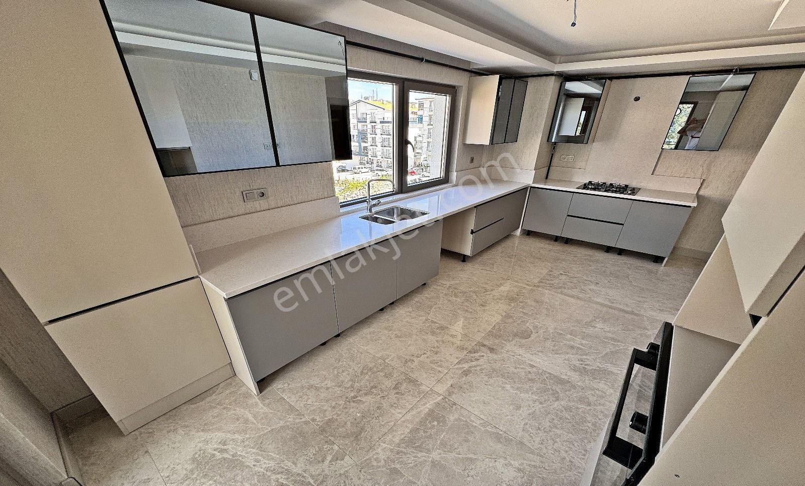 Kanuni Mahallesi'nde Sıfır Binada 3+1 Full Lüks Yapılı Daire!