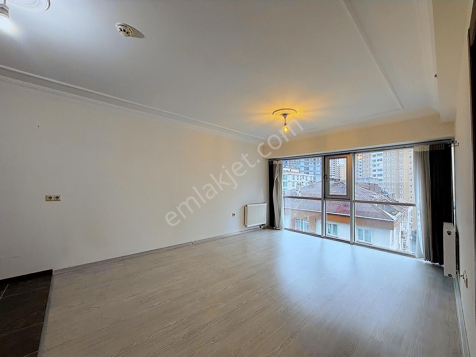 Fly Salmia Sitesi'de 1+1 Havuzlu Metrobüse Yakın Kiralık Arakat - Görsel 2