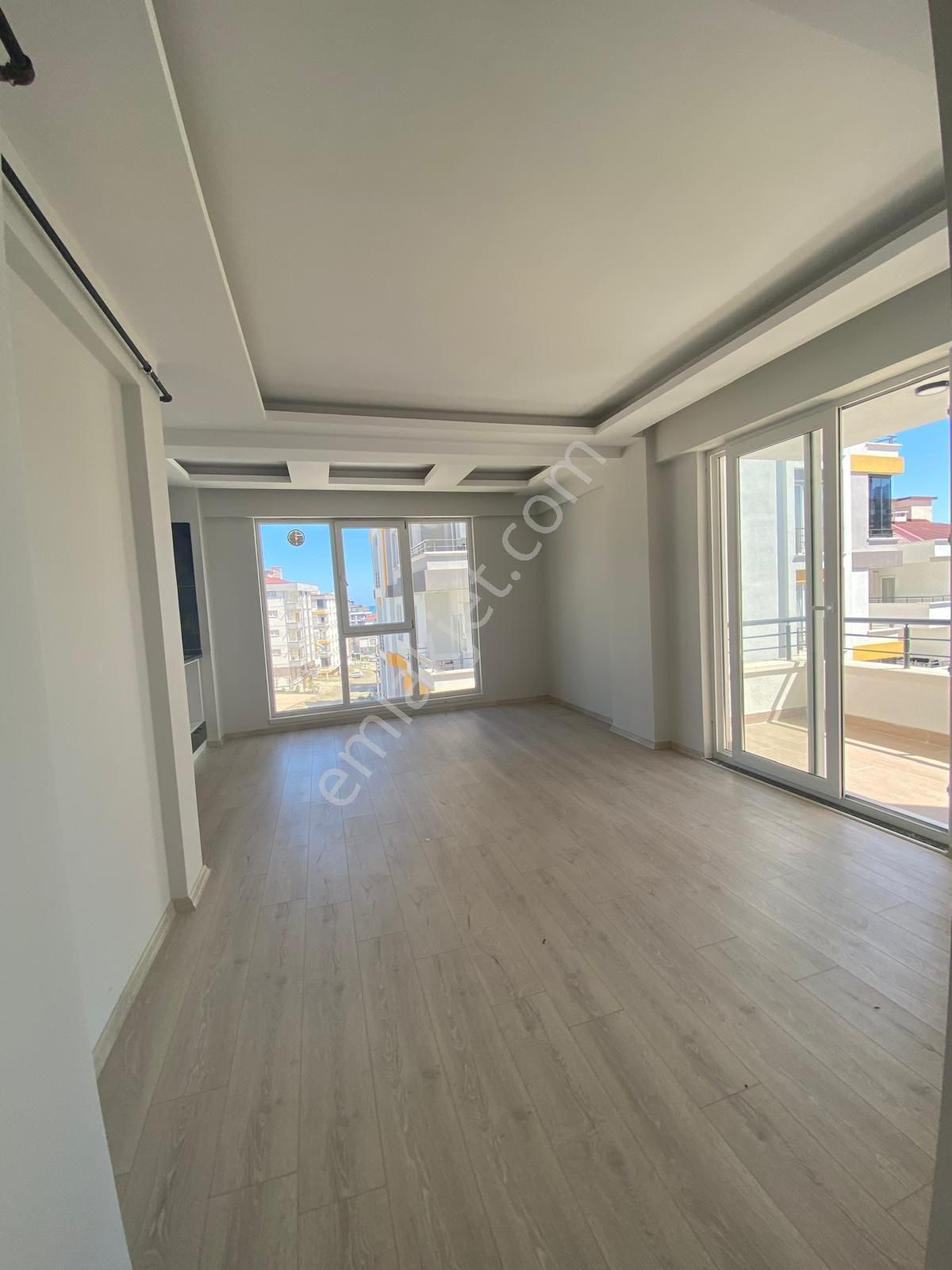 Körfez Mah.sahile Yürüme Mesafesinde Satılık 1+1 Daire