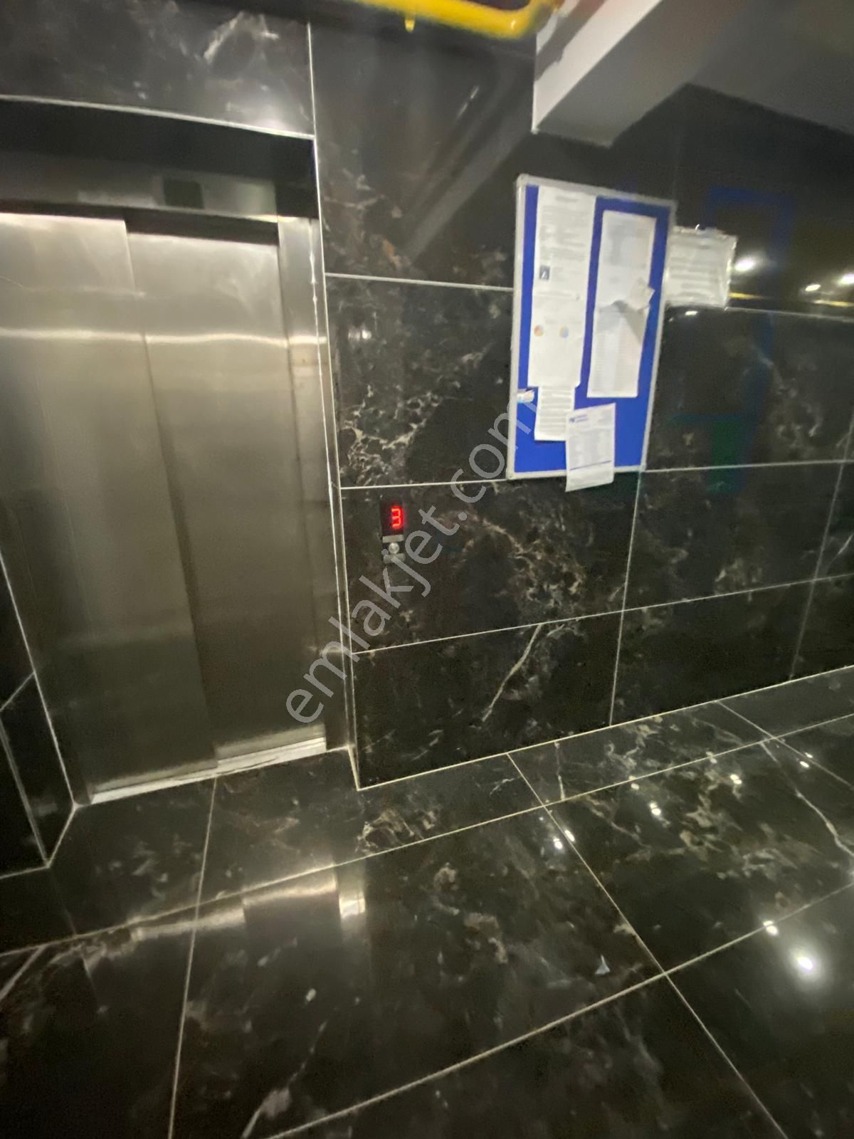 Körfez Mah.sahile Yürüme Mesafesinde Satılık 1+1 Daire - Görsel 11