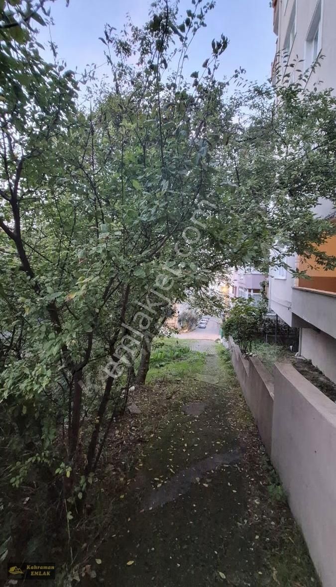 Çınarcık Lunapark Arkası 2.katta Deniz Manzaralı Daire - Görsel 16