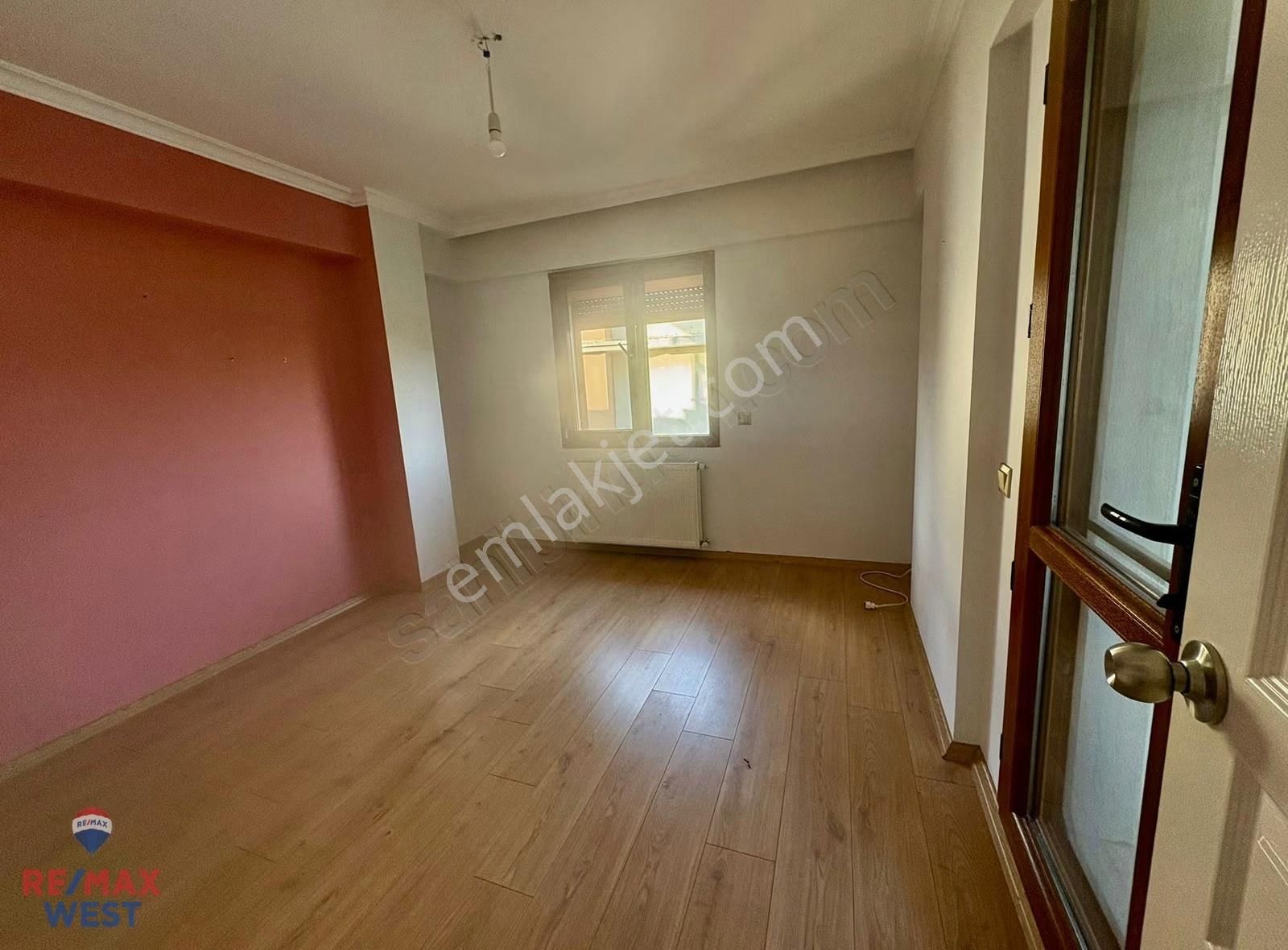 Urla Portta Teraslı Havuzlu 4+1 Kiralık Dubleks Villa - Görsel 10