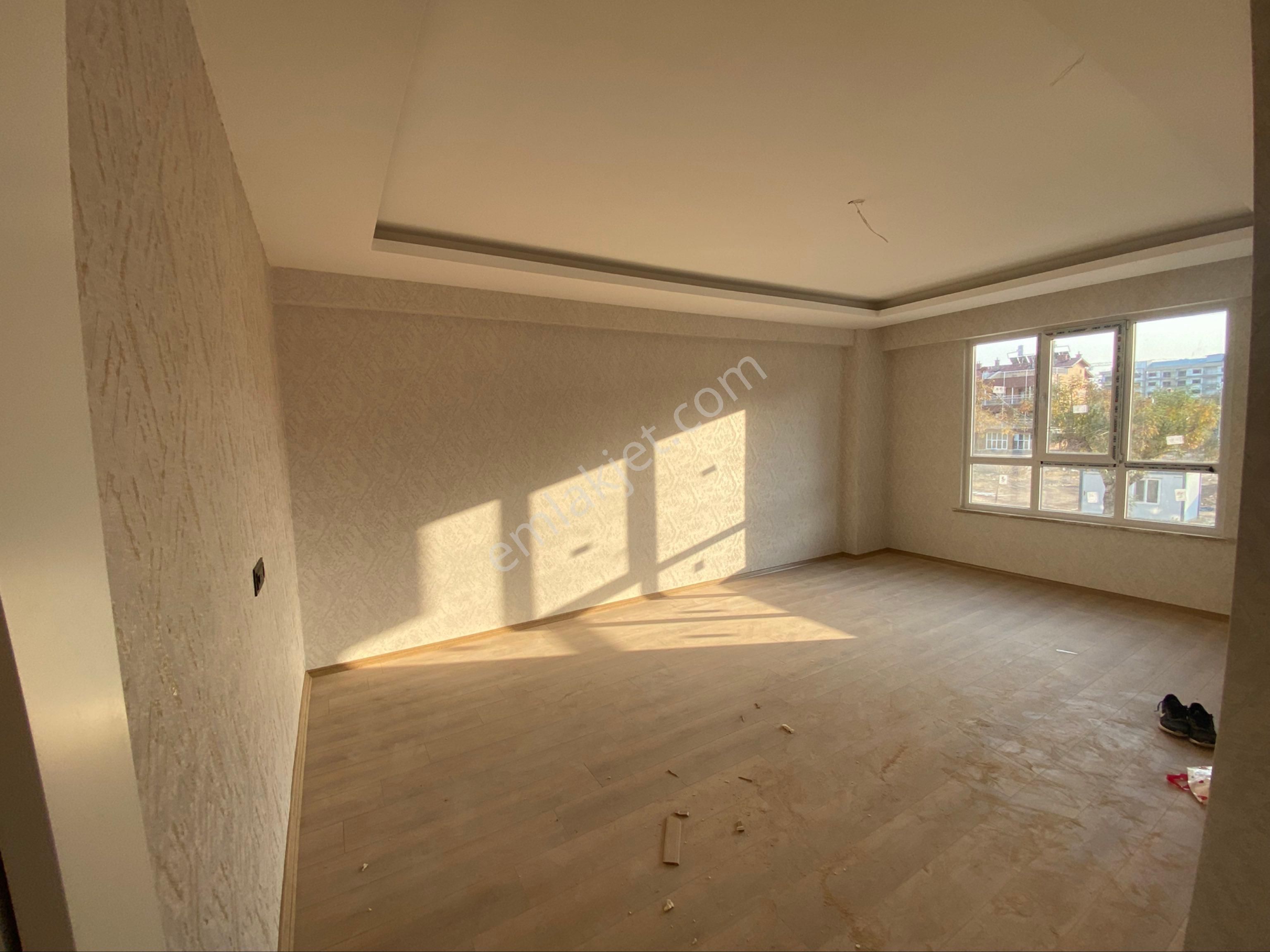 Mengene Cd Sinde Sıfır Arakat Daireler - Görsel 6