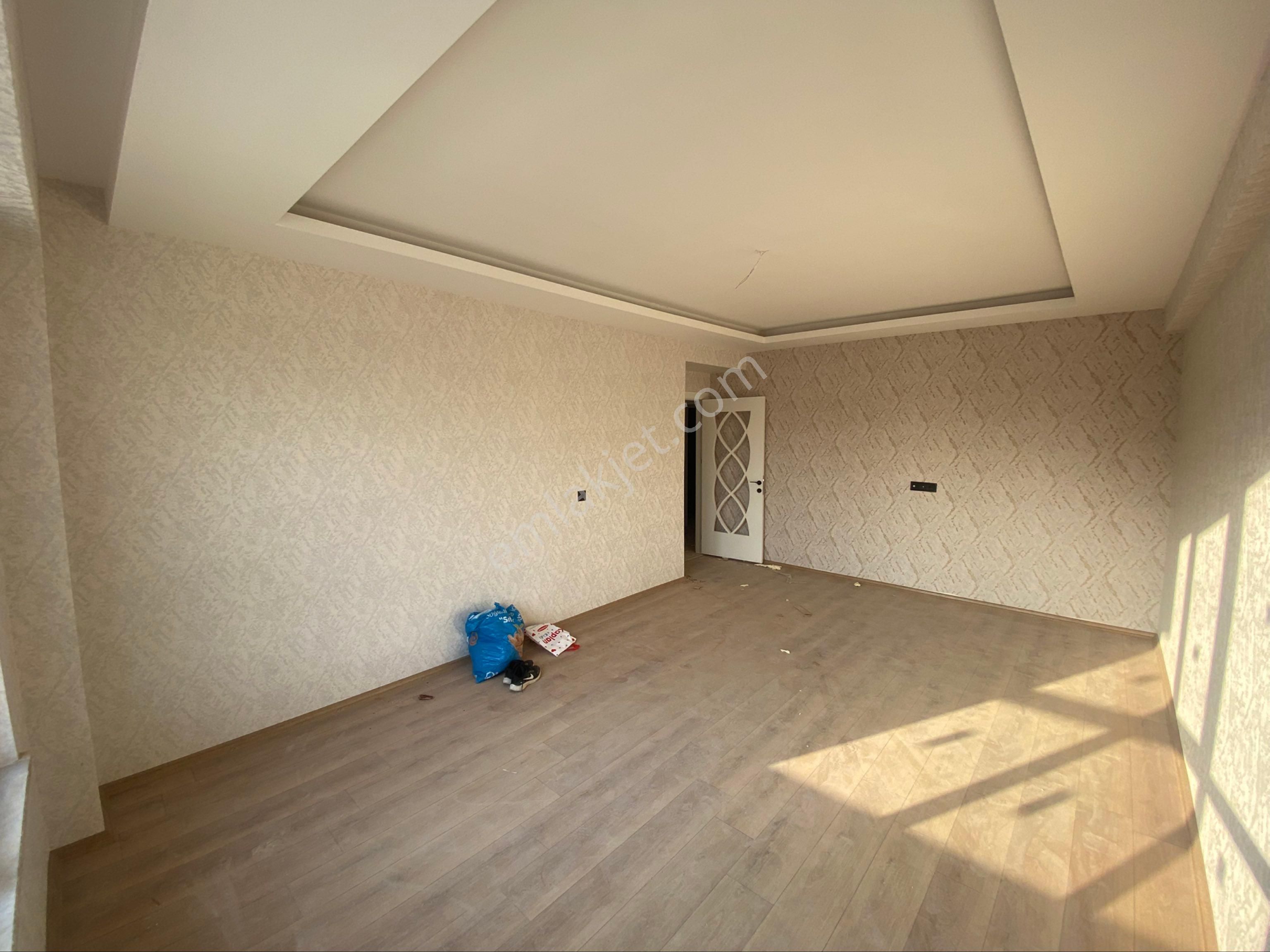 Mengene Cd Sinde Sıfır Arakat Daireler - Görsel 7