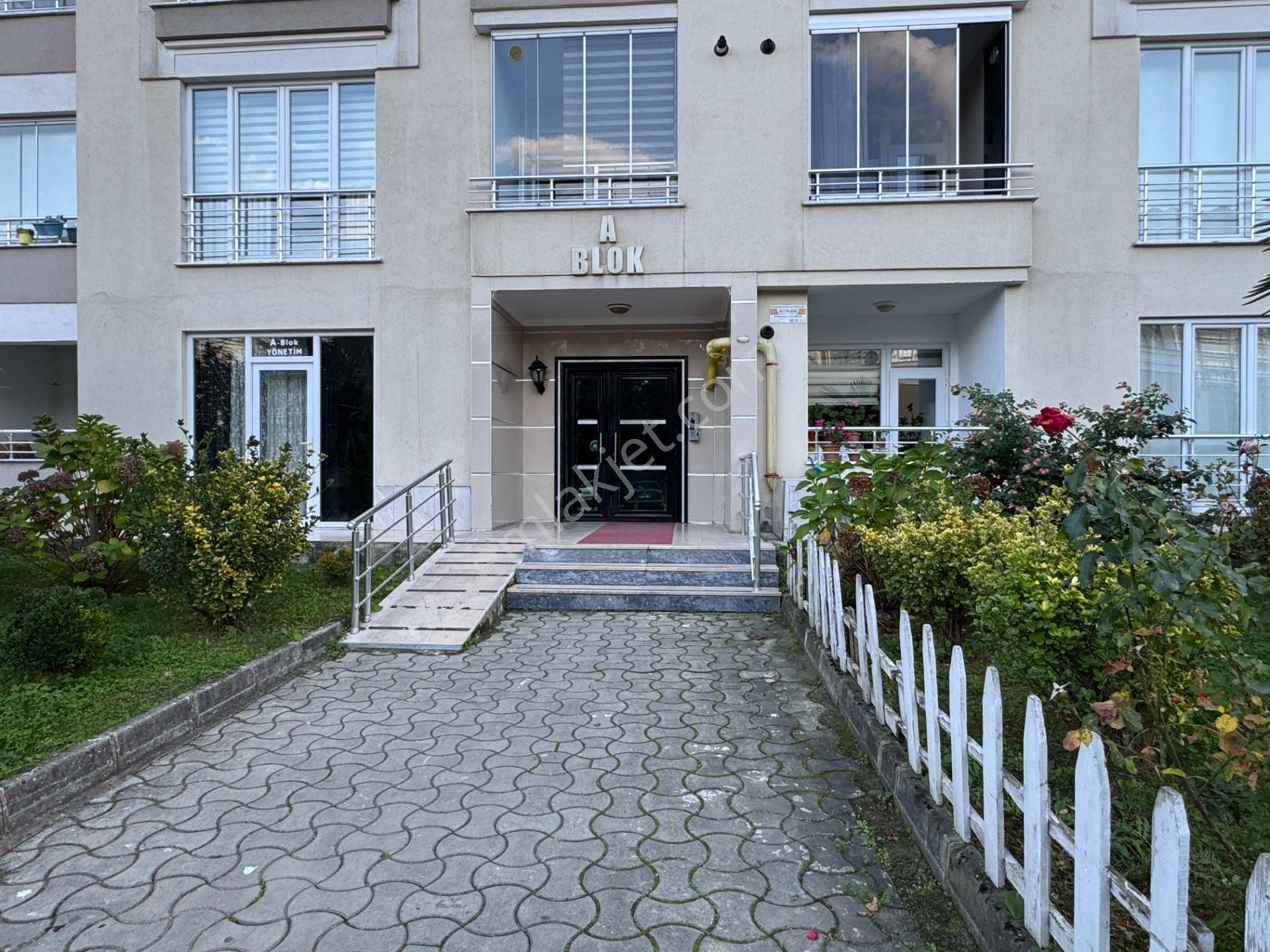 Trabzon Çukurçayır Mahallesi Ay Işığı 1 Sitesi Satılık 3+1 Daire - Görsel 8