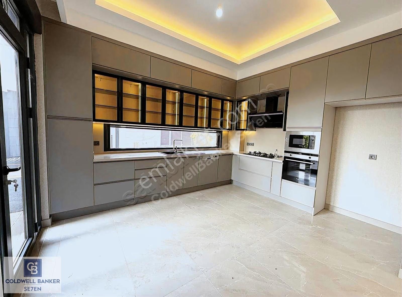 [cb Se7en]site İçinde Müstakil Havuzlu Bahçeli 6+2 Triplex Villa - Görsel 11