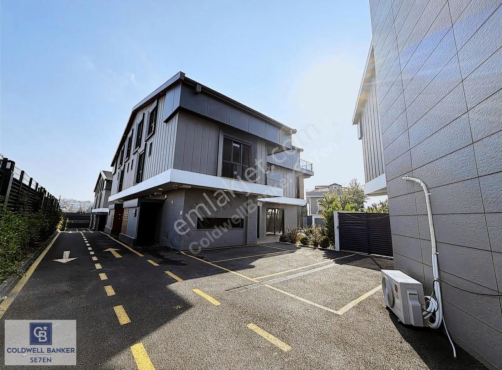 [cb Se7en]site İçinde Müstakil Havuzlu Bahçeli 6+2 Triplex Villa - Görsel 17