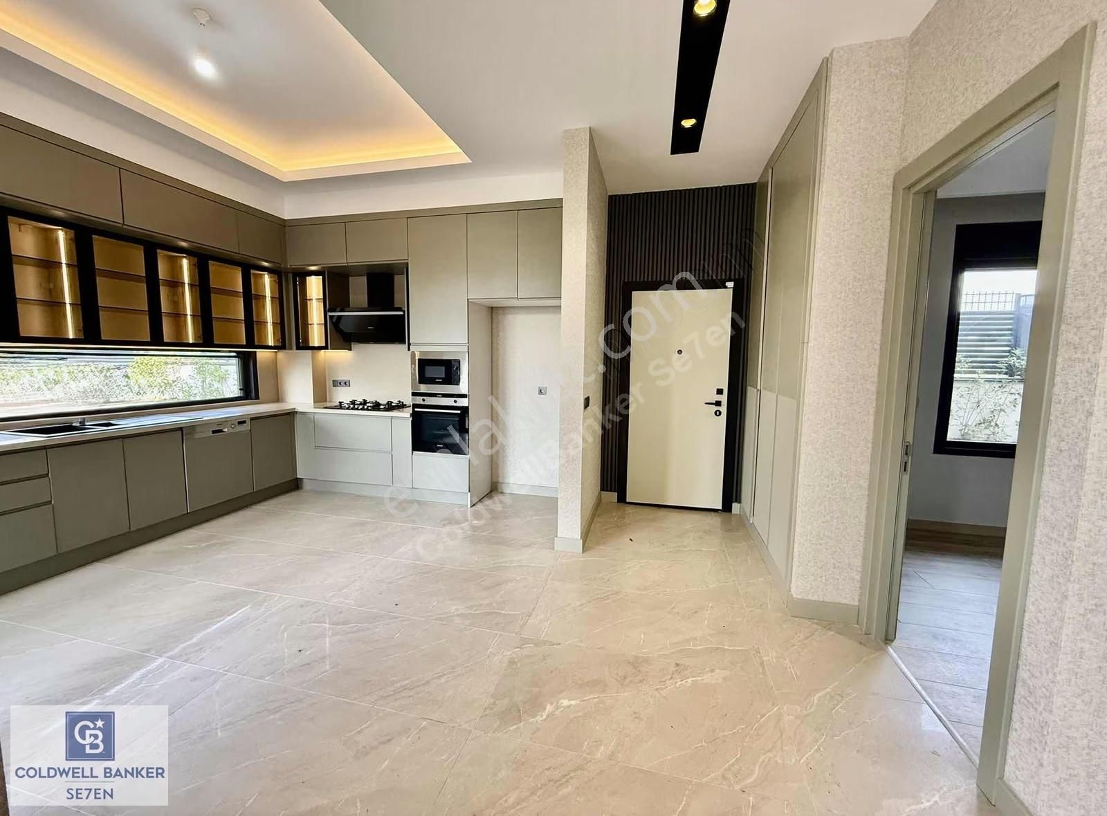 [cb Se7en]site İçinde Müstakil Havuzlu Bahçeli 6+2 Triplex Villa - Görsel 24