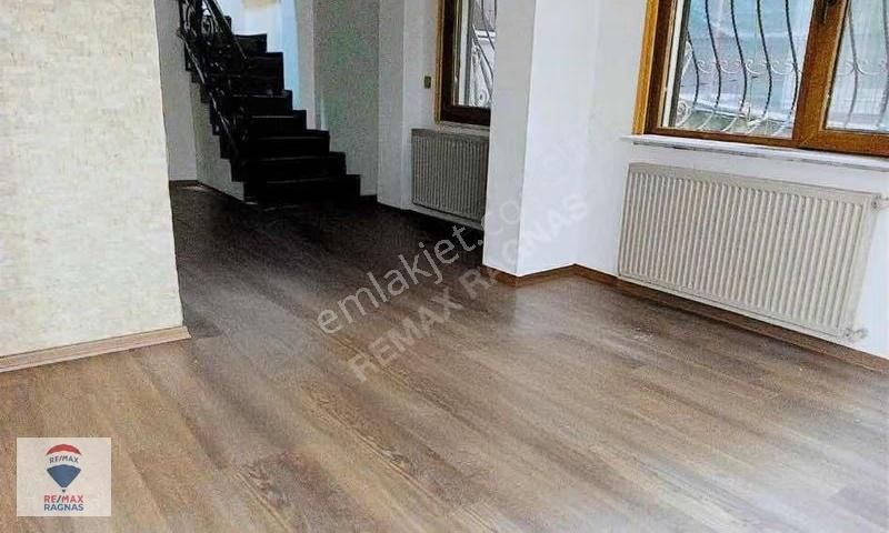 Ümraniye Çakmak Mah.bahariye Sokakta Kiralık Ferah Ters Dubleks - Görsel 6