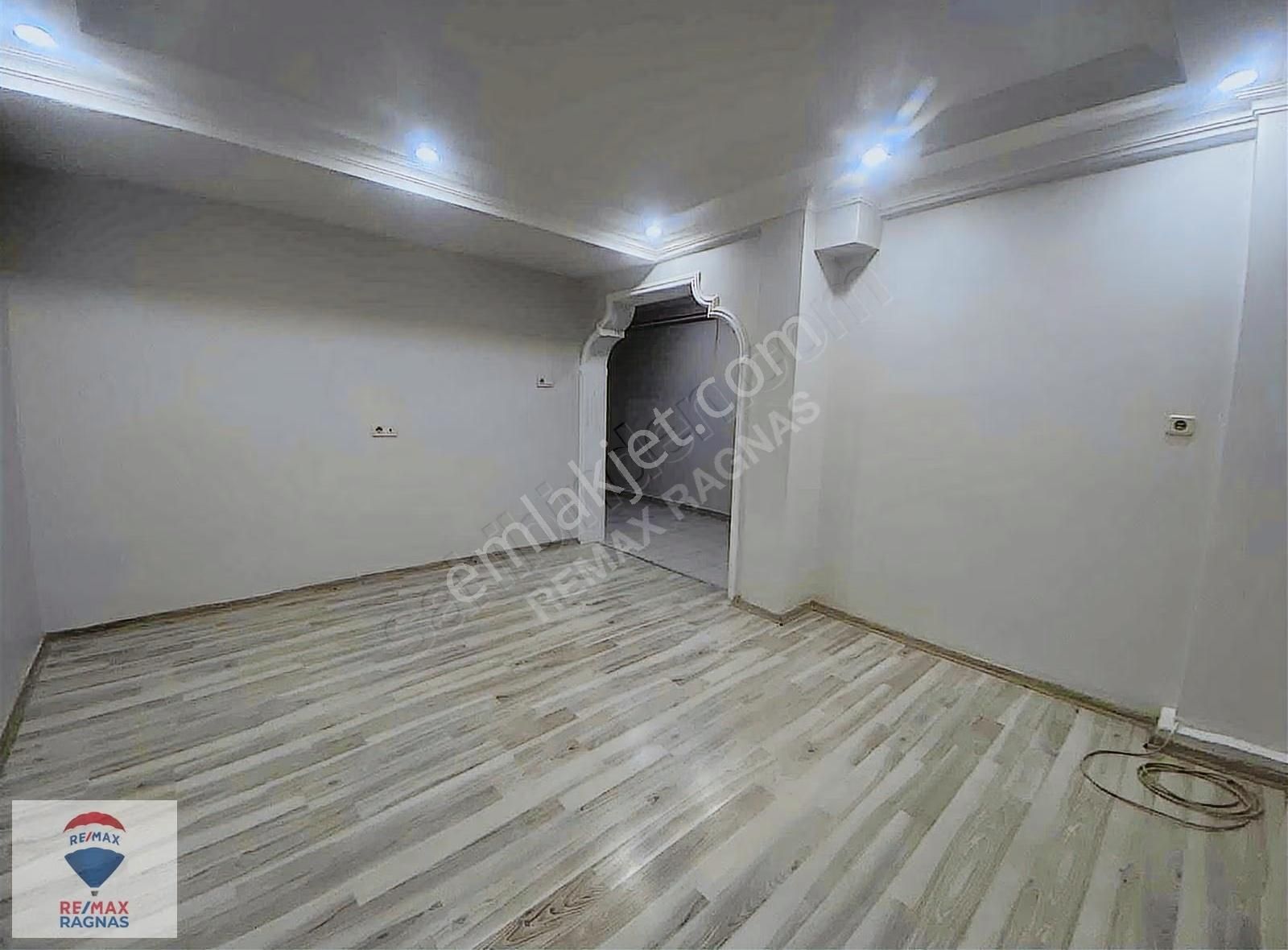 Ümraniye Ihlamurkuyu Mahallesi Hatıra Sokak'ta 2+1 Kiralık Daire - Görsel 13