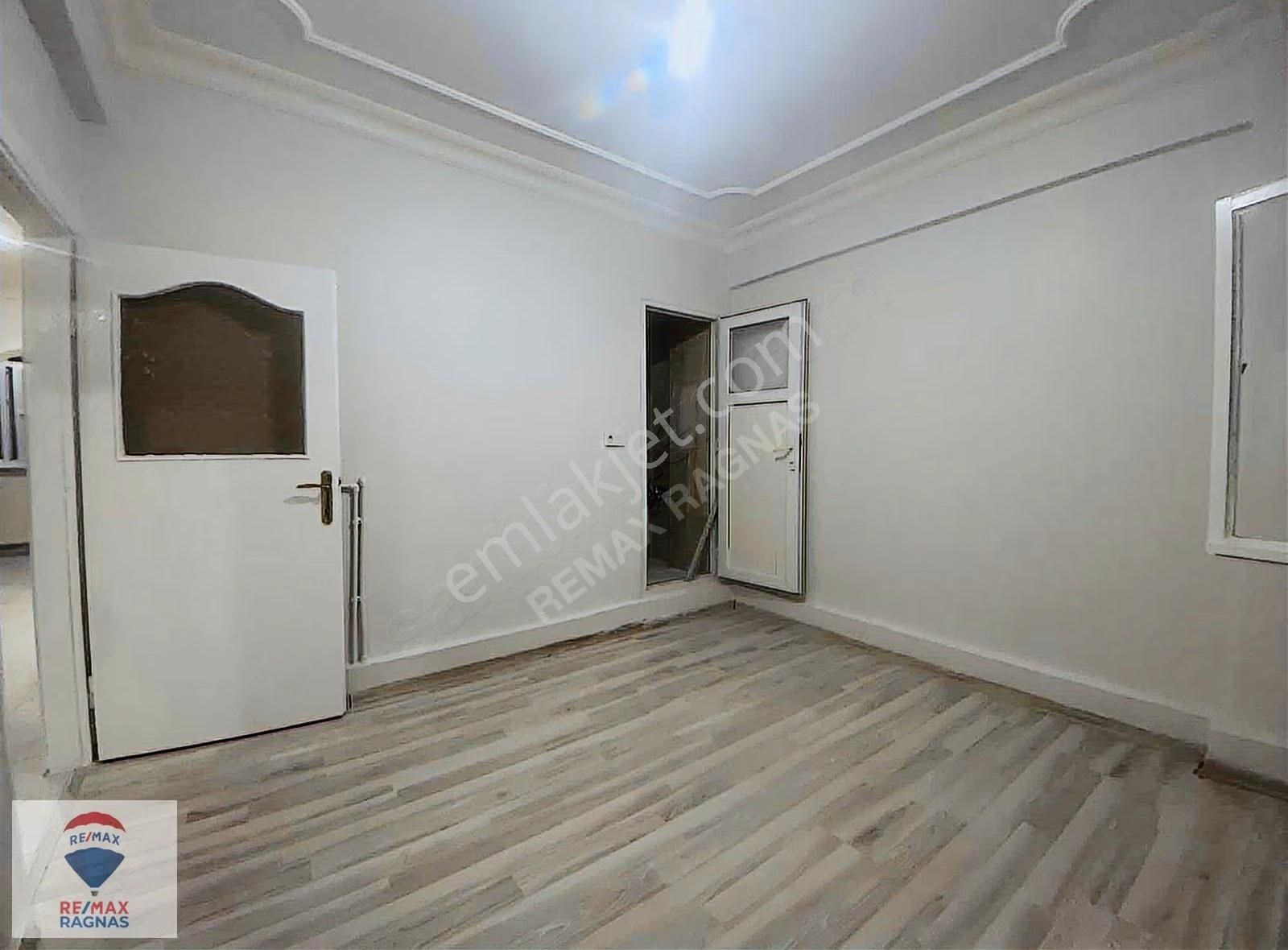Ümraniye Ihlamurkuyu Mahallesi Hatıra Sokak'ta 2+1 Kiralık Daire - Görsel 7