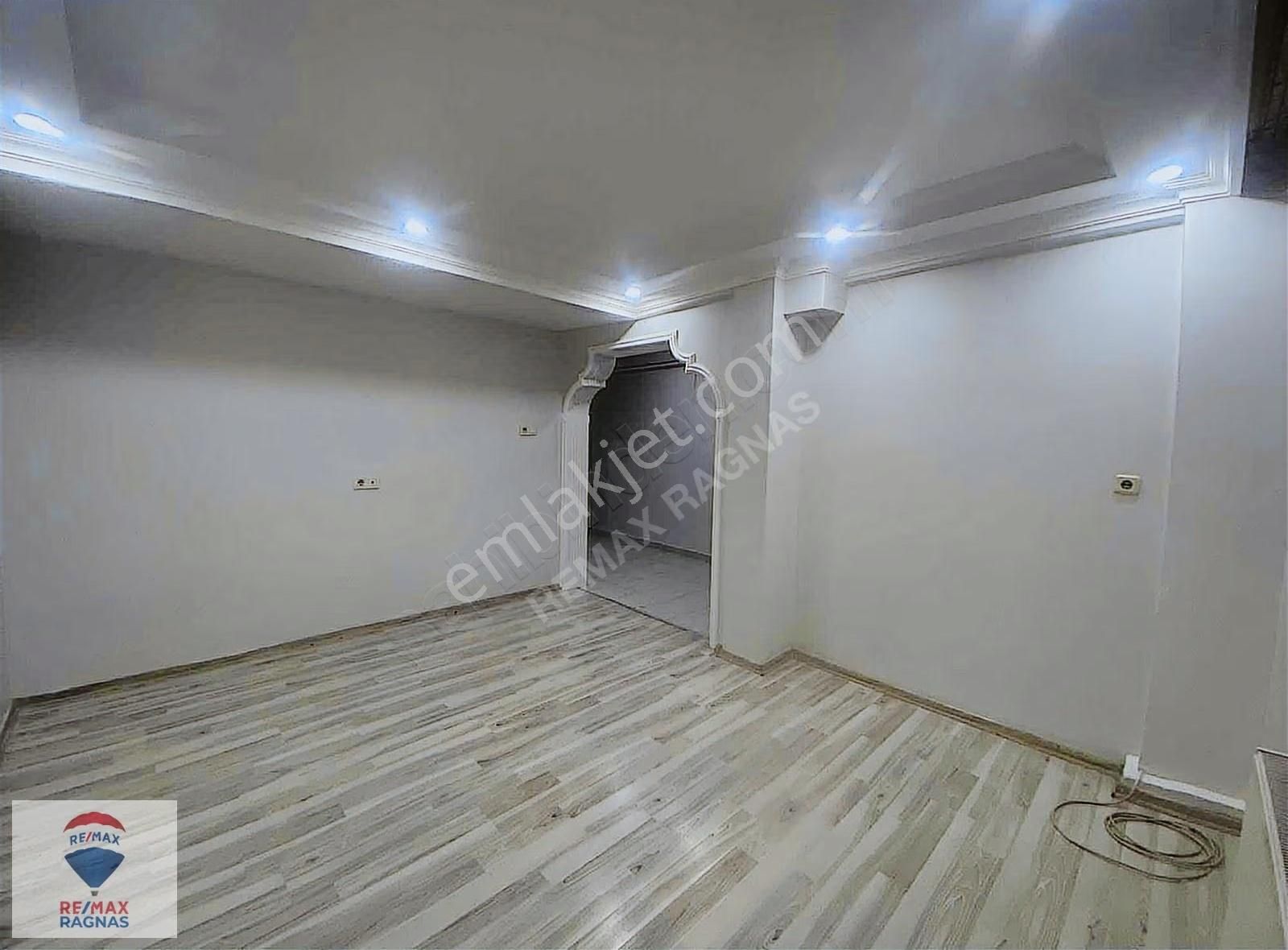 Ümraniye Ihlamurkuyu Mahallesi Hatıra Sokak'ta 2+1 Kiralık Daire - Görsel 8