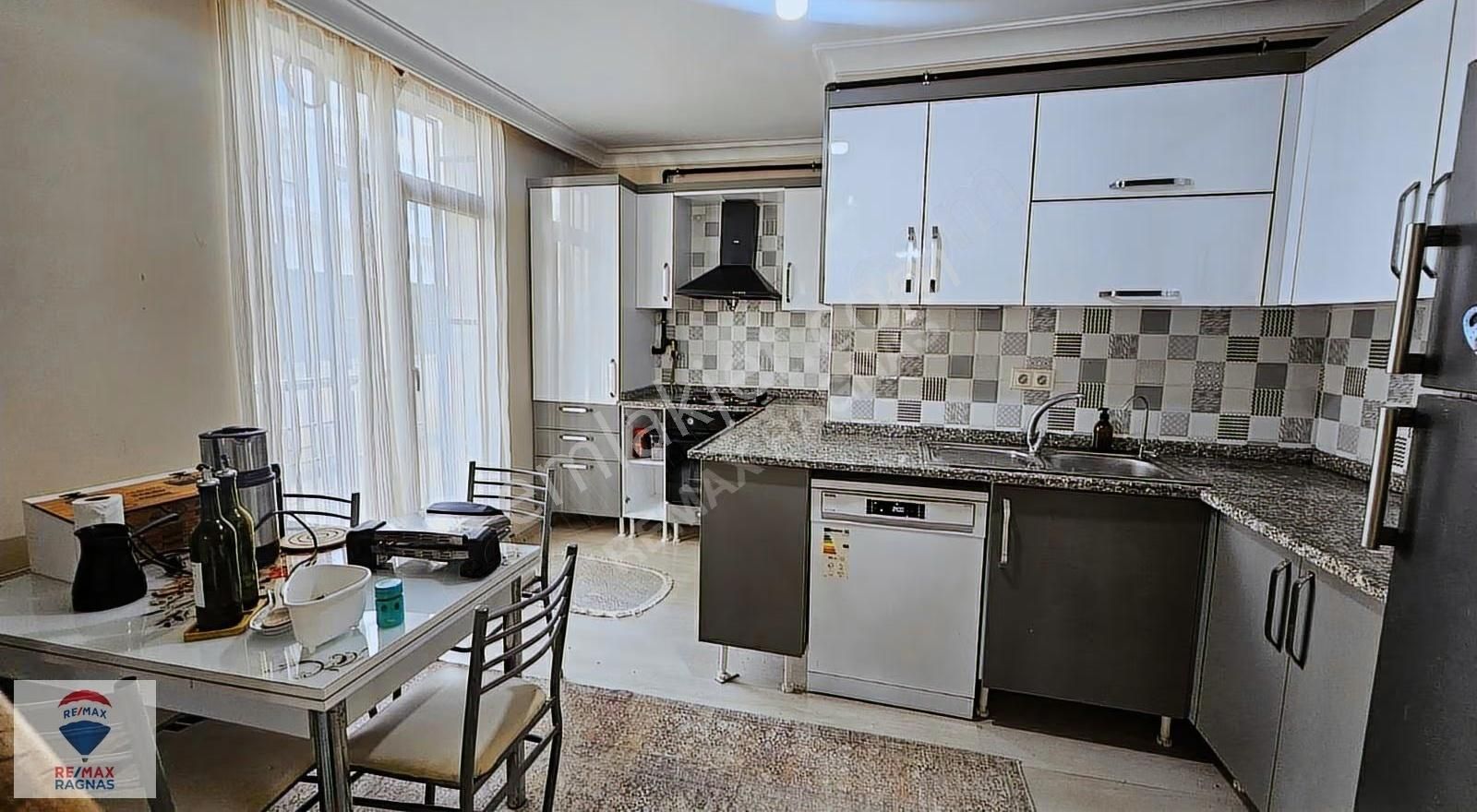 Çekmeköy /çatalmeşe Butik Sitede Ara Kat 3+1 Ters Dublex Daire - Görsel 35