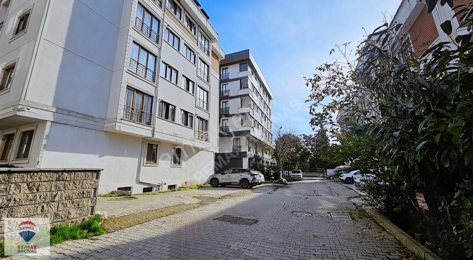 Çekmeköy /çatalmeşe Butik Sitede Ara Kat 3+1 Ters Dublex Daire - Görsel 16