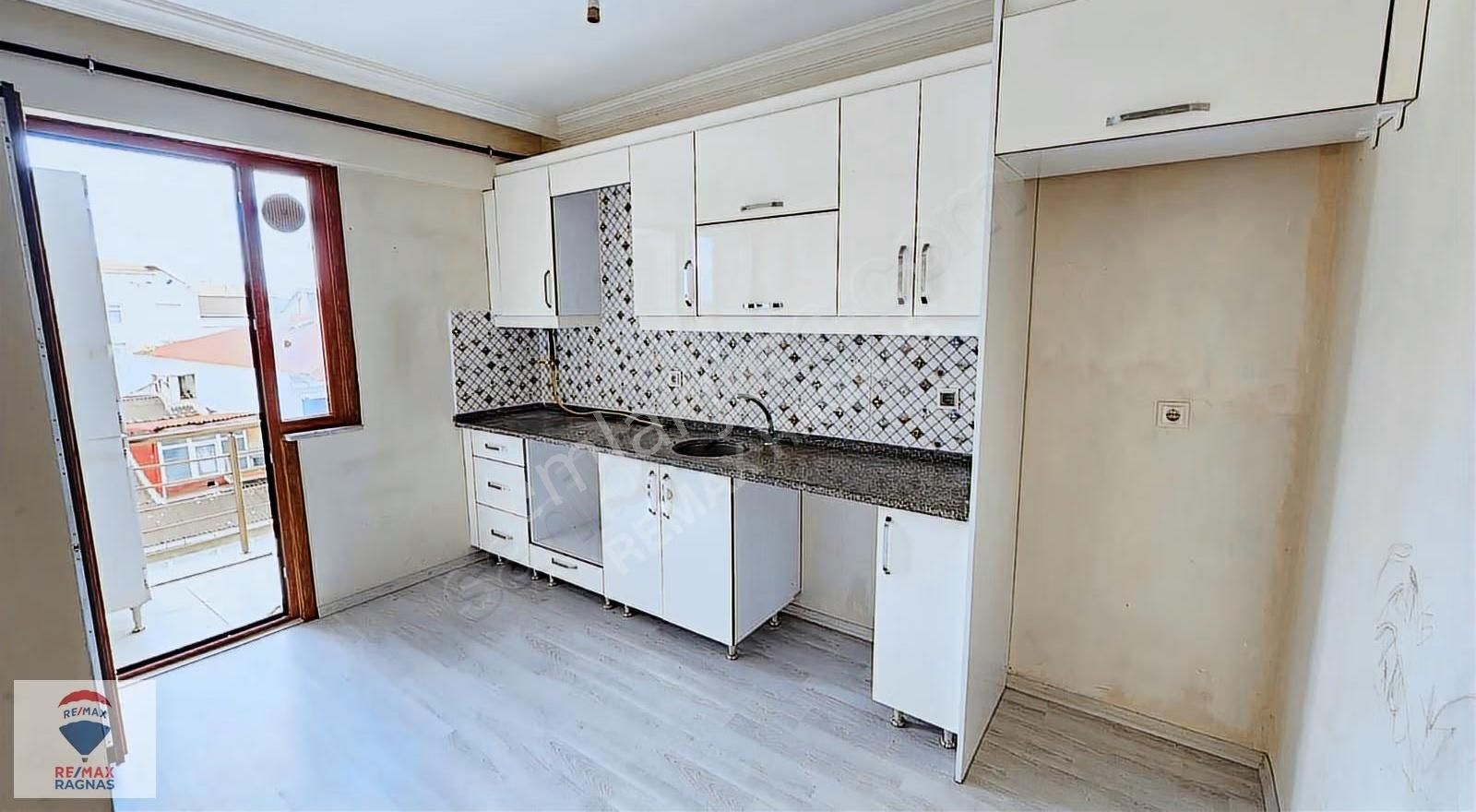 Pendik Kavakpınar Abdi İpekçi Cad. Ara Kat Satılık 2+1 Daire - Görsel 14