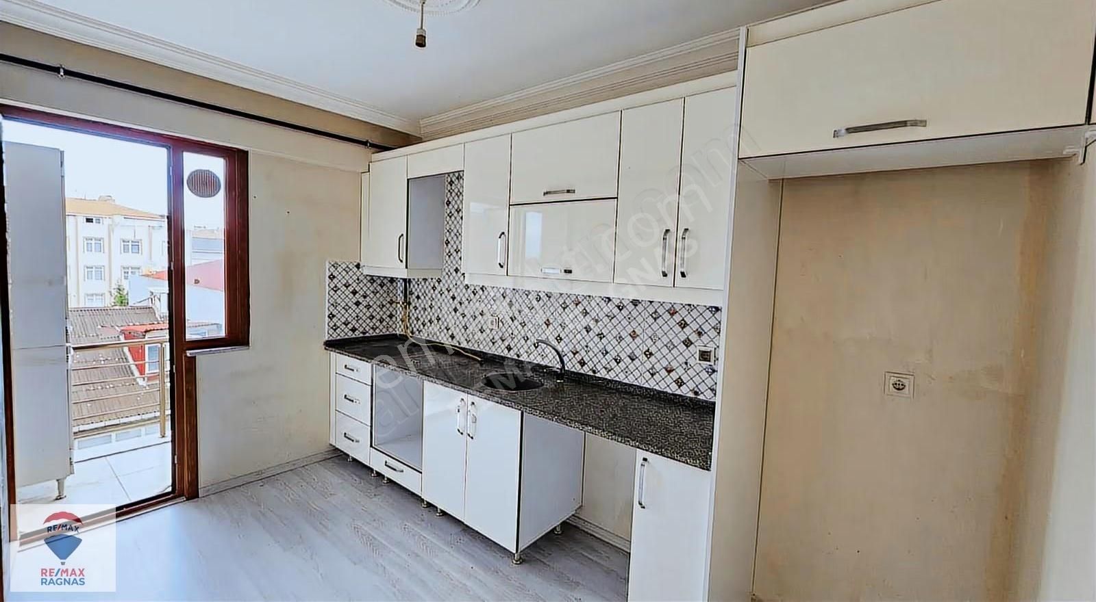 Pendik Kavakpınar Abdi İpekçi Cad. Ara Kat Satılık 2+1 Daire - Görsel 9