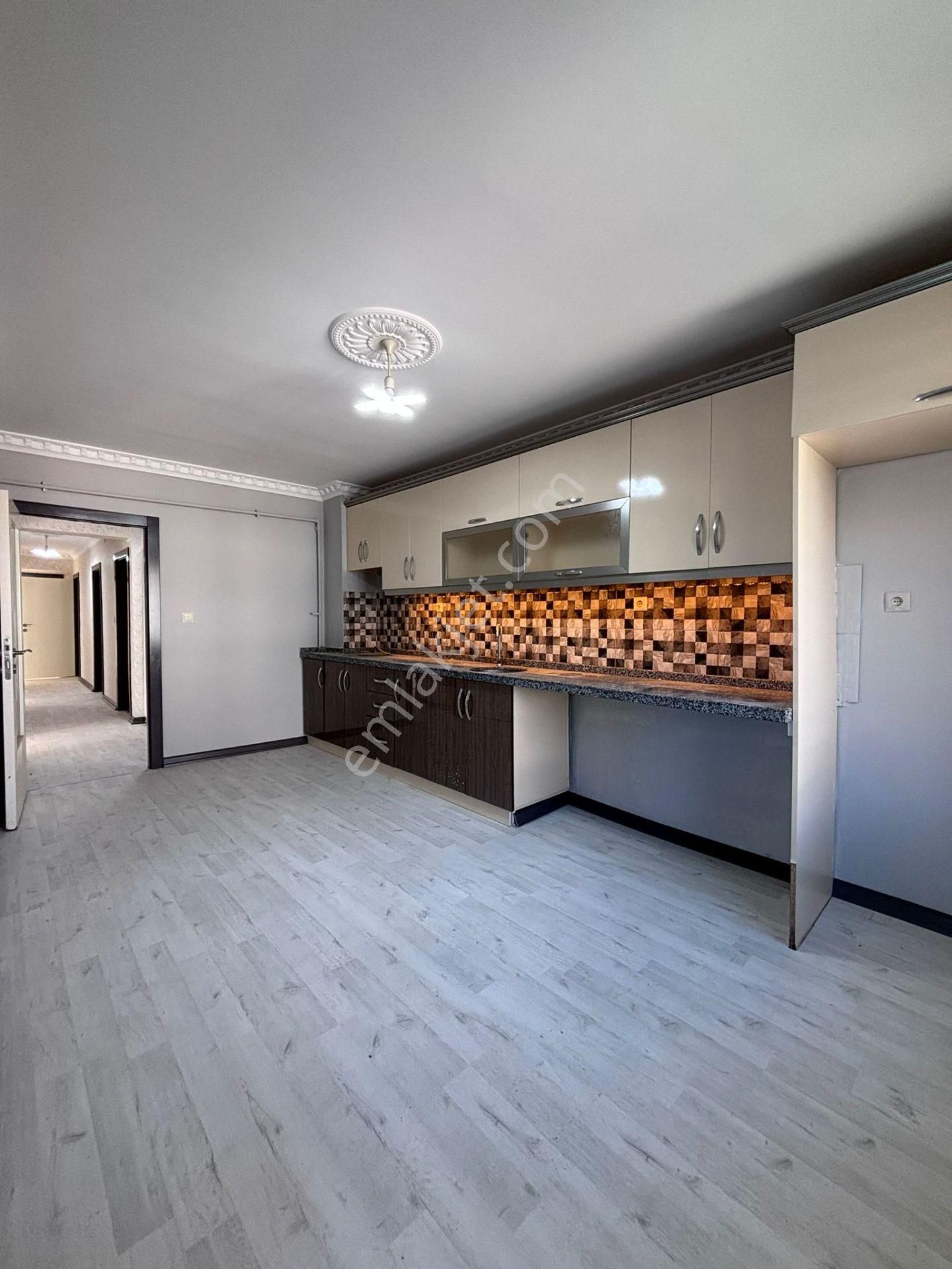 Altındağ - Beşikkaya Mahallesinde Ara Katta, Geniş, Full Yapılı 3+1 Satılık Daire !!! - Görsel 4