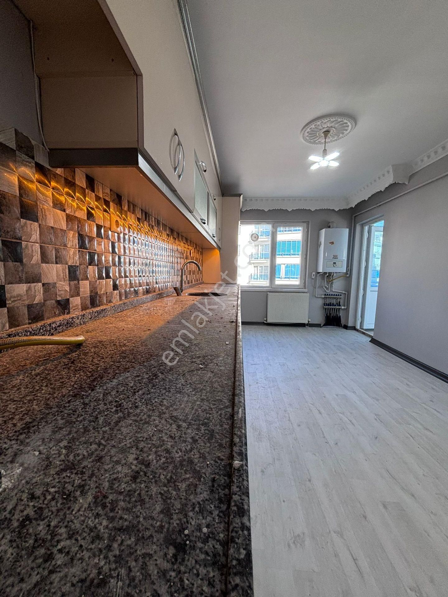 Altındağ - Beşikkaya Mahallesinde Ara Katta, Geniş, Full Yapılı 3+1 Satılık Daire !!! - Görsel 5