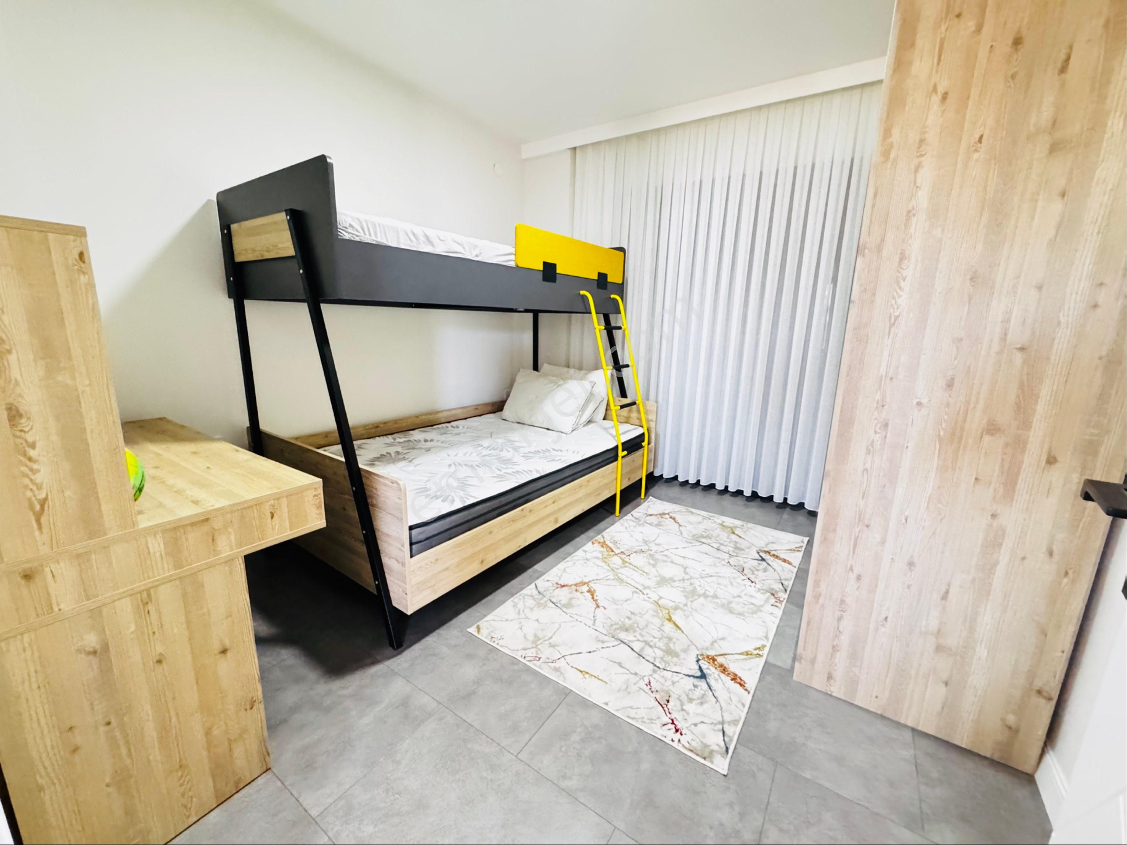 Akbükte Satılık 2+1 Geniş Bahçeli Daire - Görsel 27