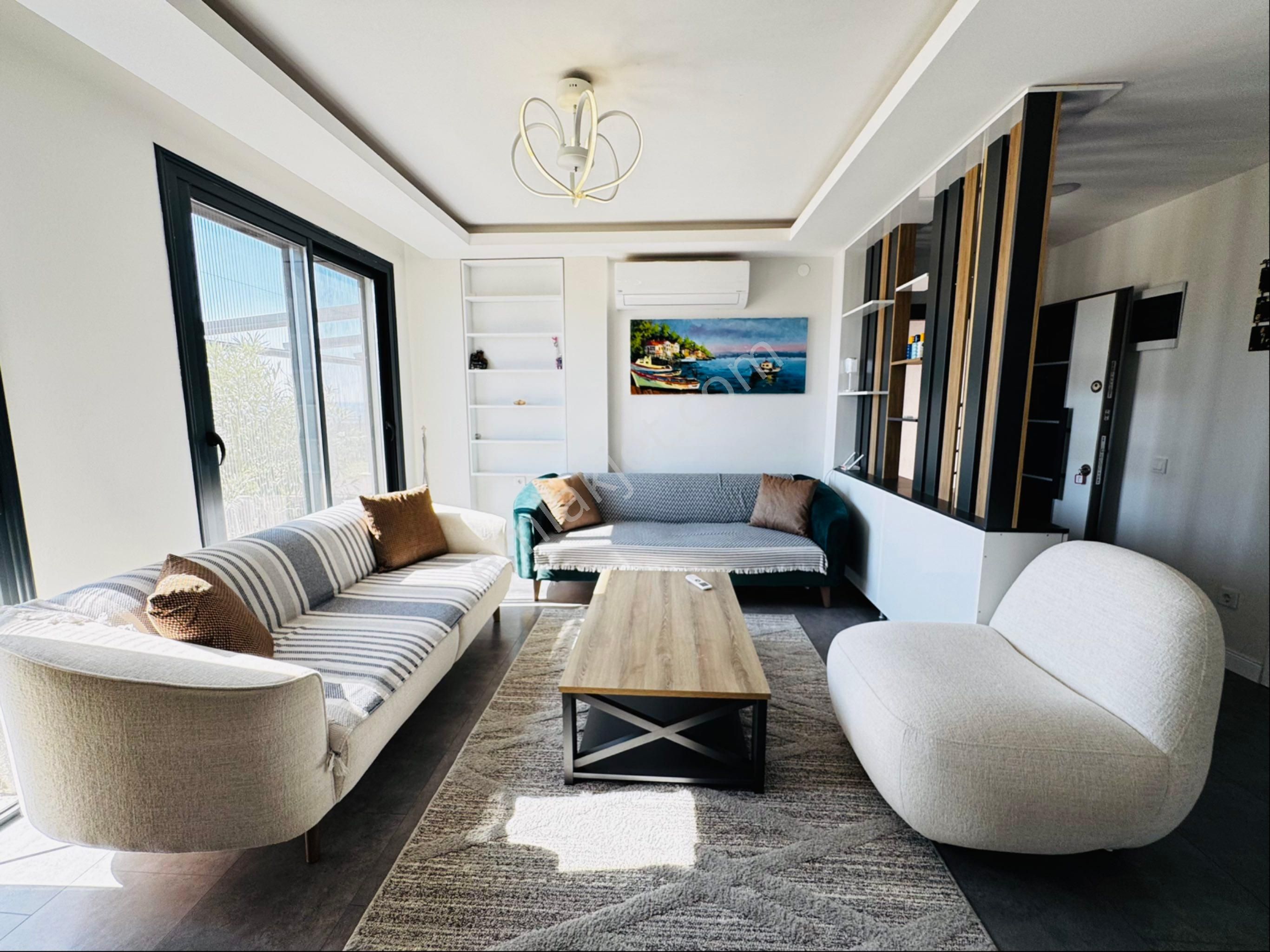 Akbükte Satılık 2+1 Geniş Bahçeli Daire - Görsel 14