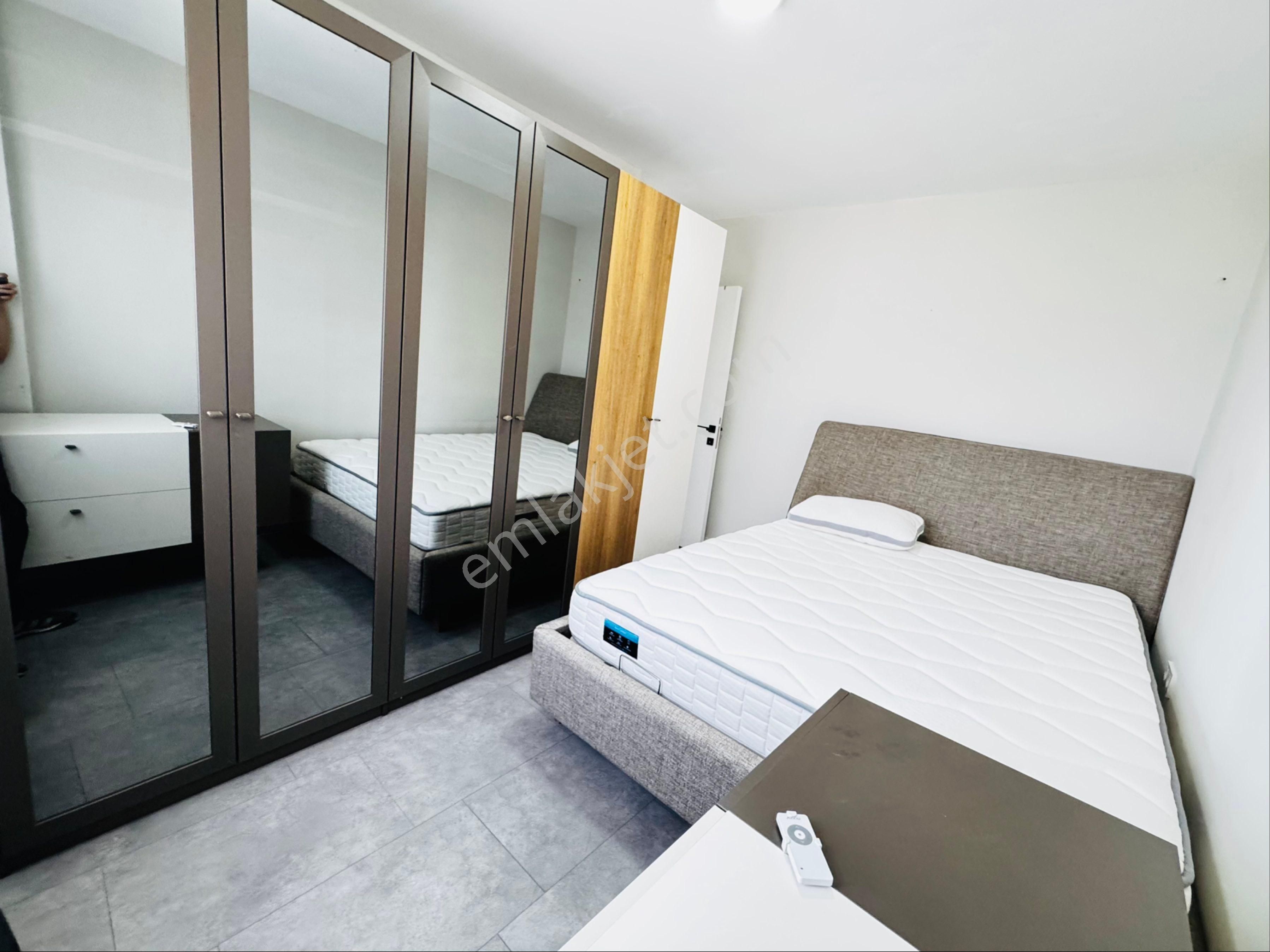 Akbükte Satılık 2+1 Geniş Bahçeli Daire - Görsel 24