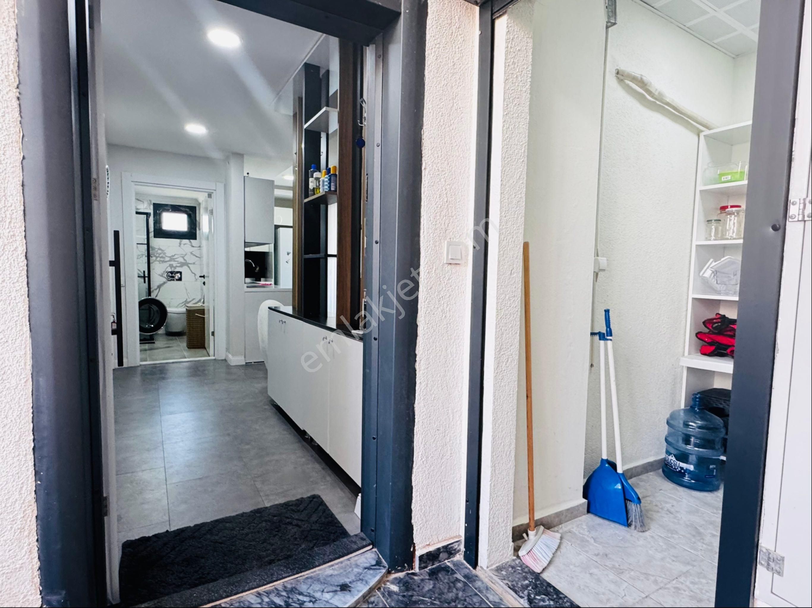 Akbükte Satılık 2+1 Geniş Bahçeli Daire - Görsel 10