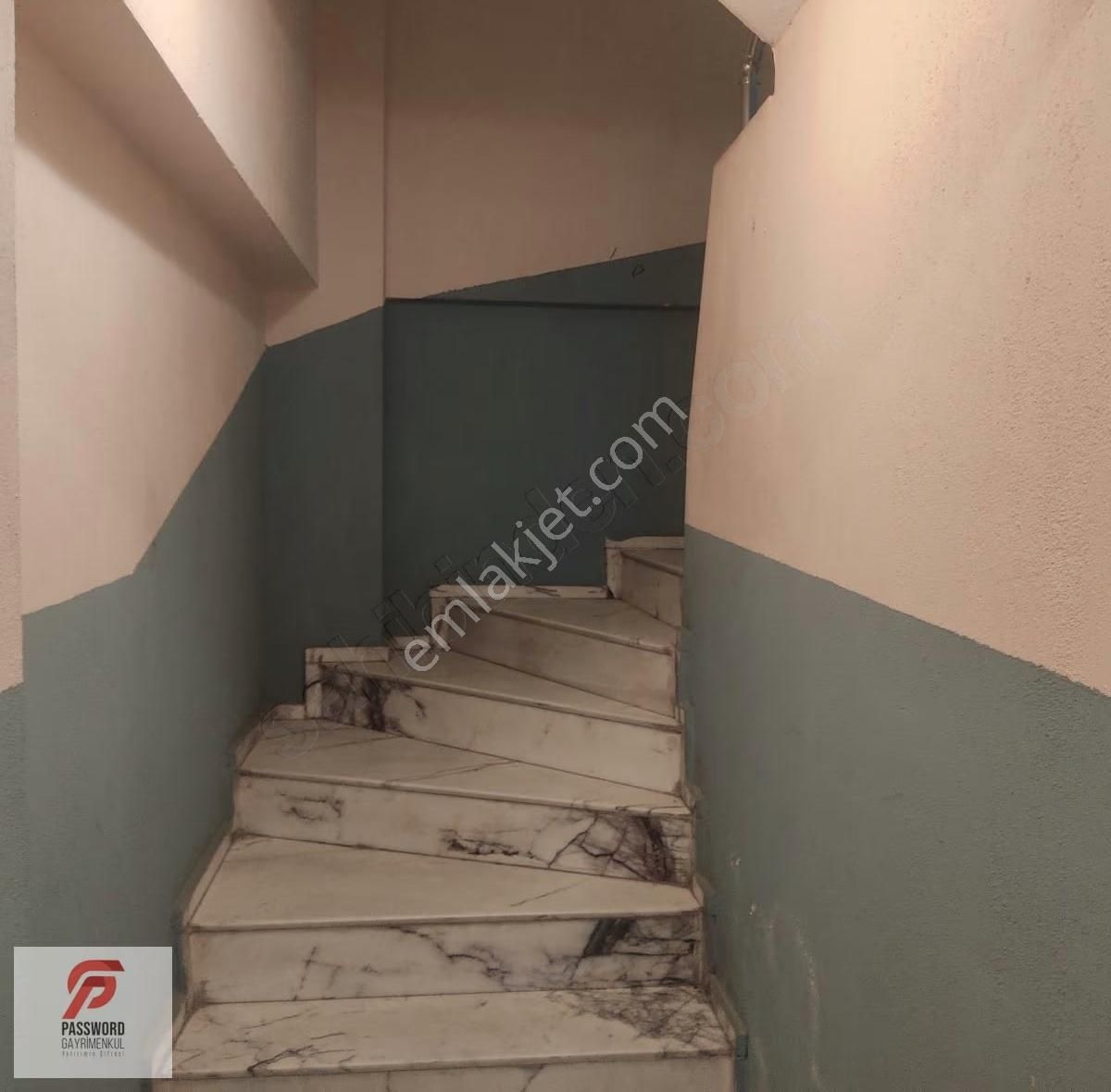 Bayraklı Sevgi Yoluna Yakın Konumda Satılık 3+1 Daire - Görsel 10