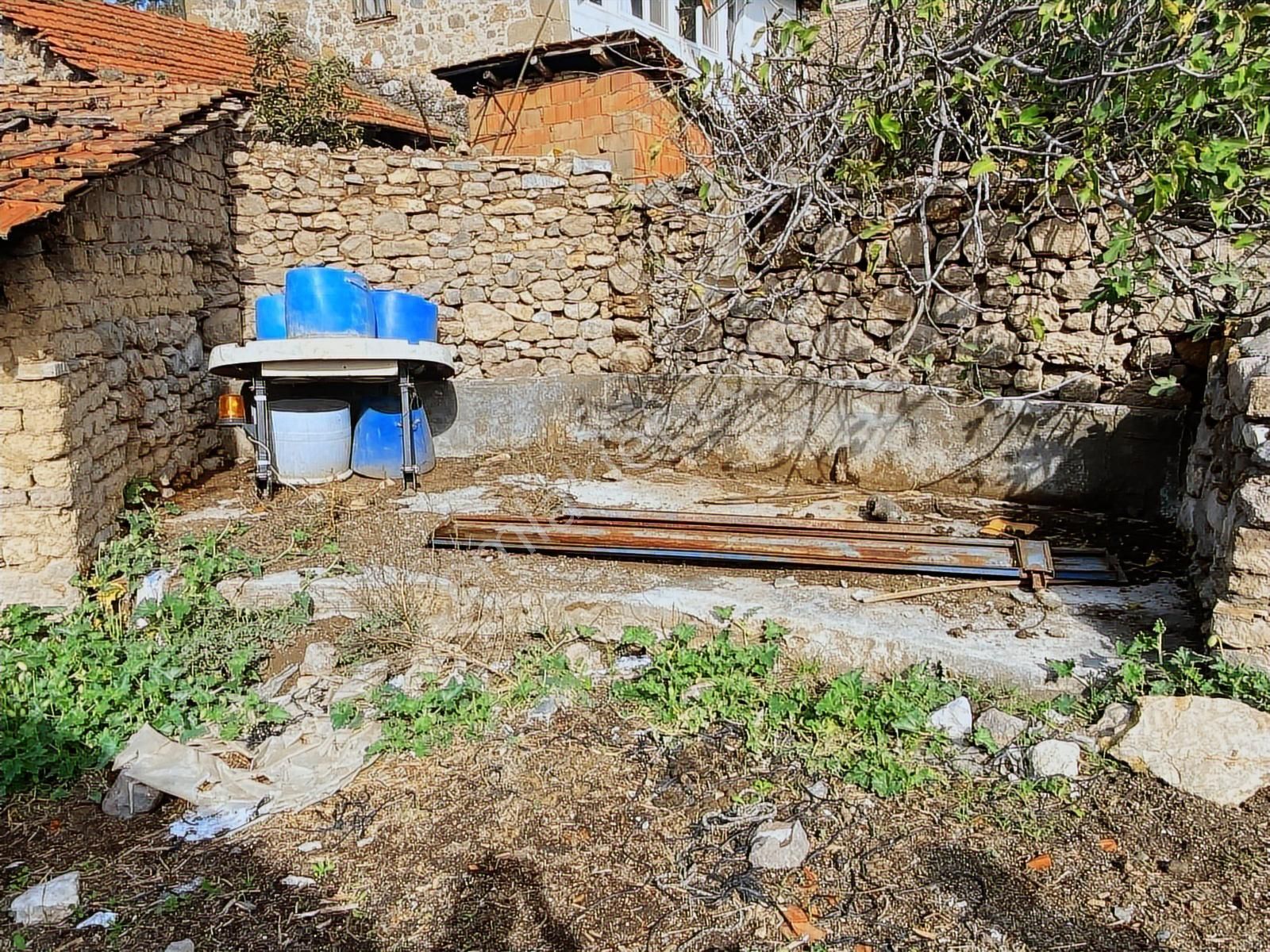 Bergama Karalar Köyünde Merkezde Köyiçi Arsa - Görsel 21