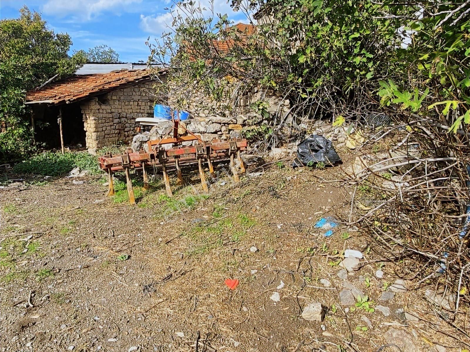 Bergama Karalar Köyünde Merkezde Köyiçi Arsa - Görsel 13