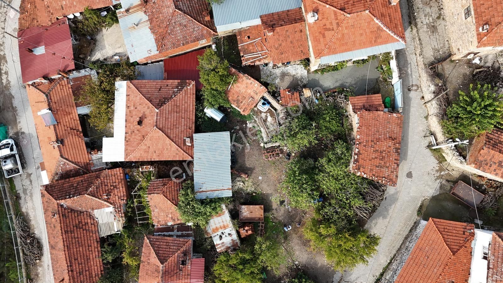 Bergama Karalar Köyünde Merkezde Köyiçi Arsa - Görsel 6