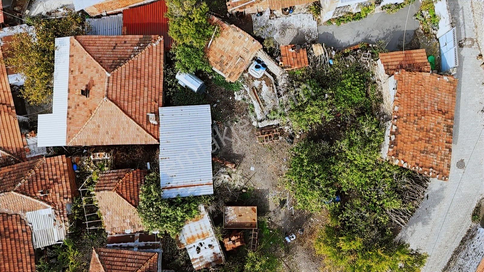 Bergama Karalar Köyünde Merkezde Köyiçi Arsa - Görsel 3