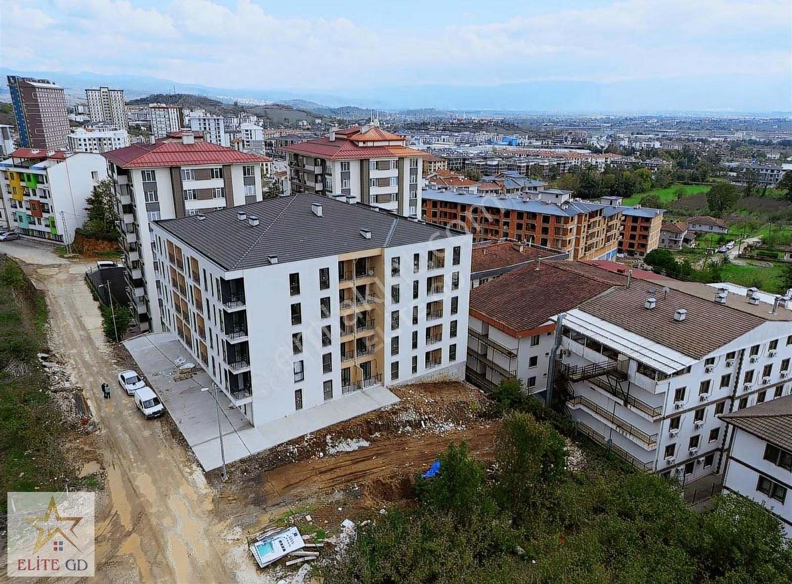 Düzce Üniversitesi Yeni Binada Satılık 55 M2 Manzaralı 1+1 Daire