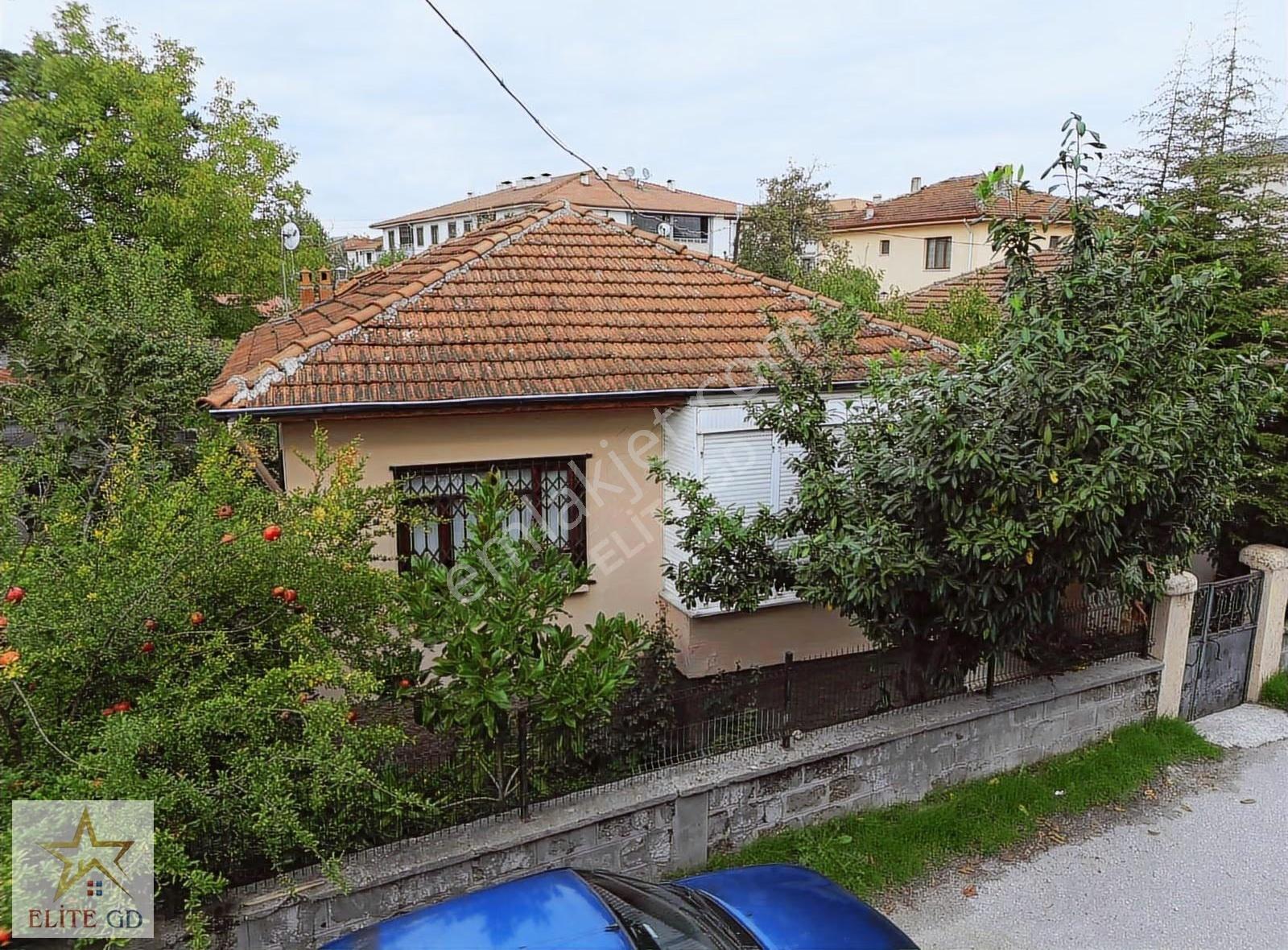 Düzce Merkez Çay Mah. 280 M2 Arsa Üzerinde Müstakil Ev - Görsel 6