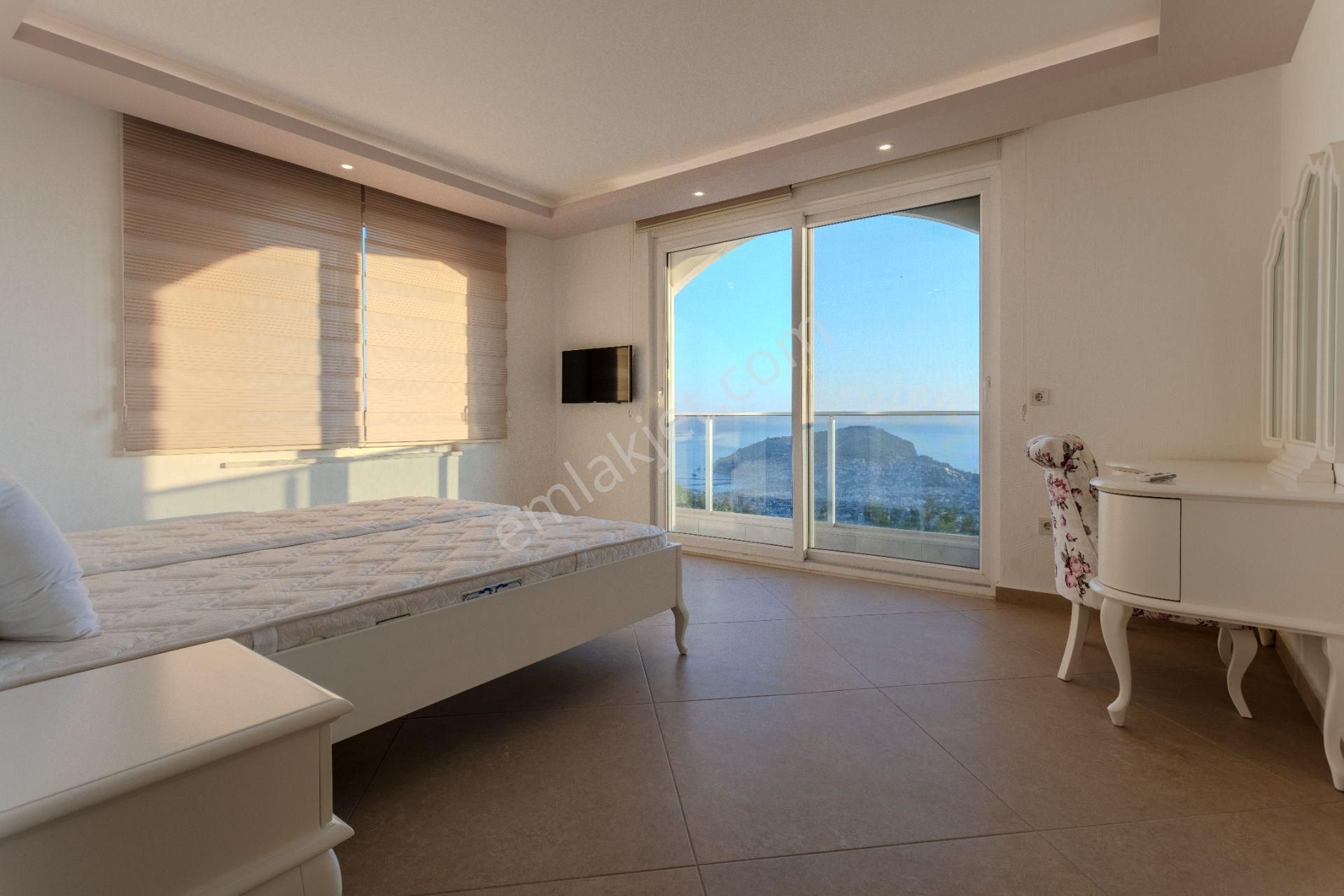 Ultra-luxury Sea, City & Castle View Villa With Private Pool And Elevator İn Alanya - Görsel 12