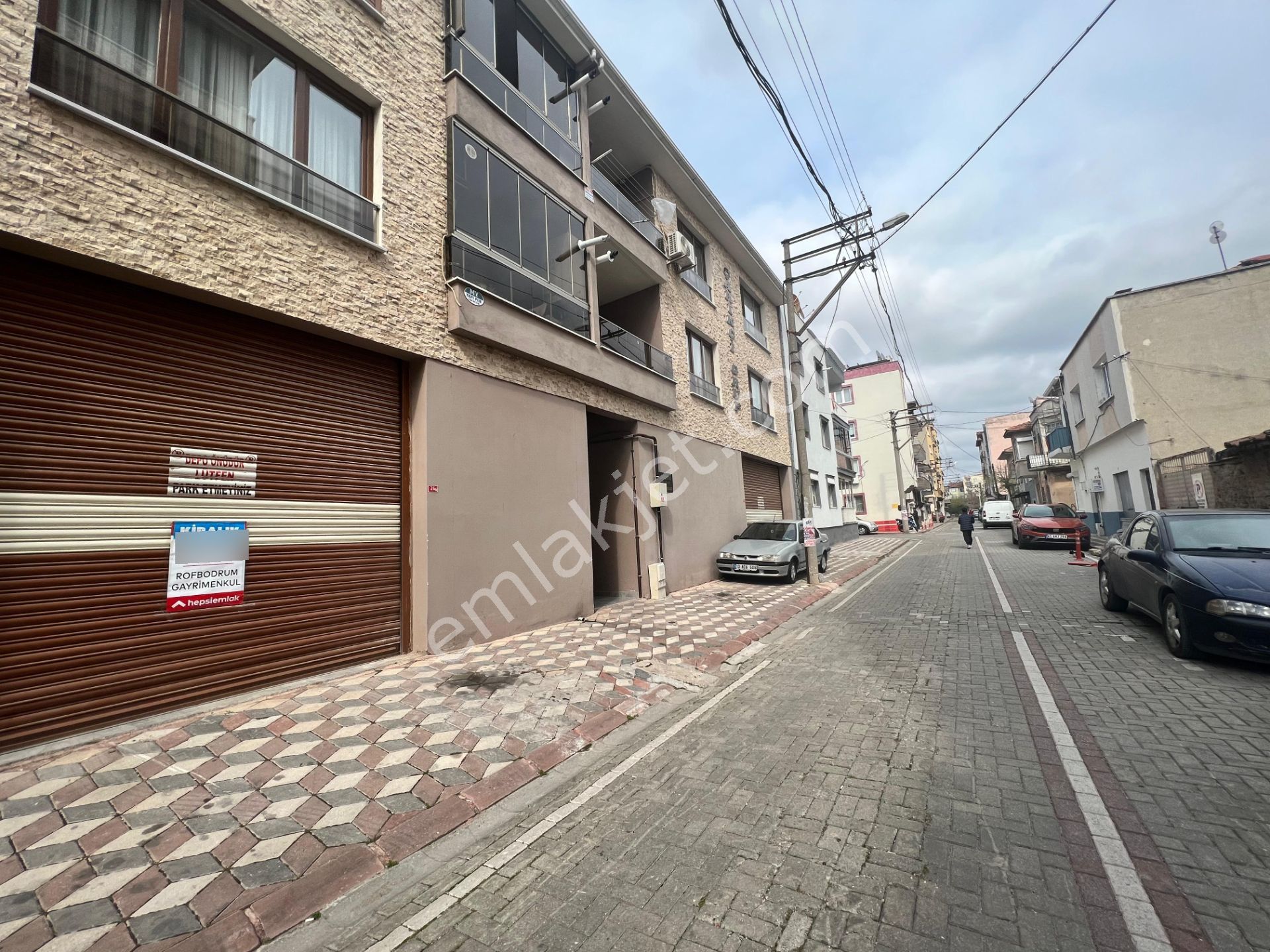 Reşat Bey Mahallesinde 170 M2 Satılık Depo