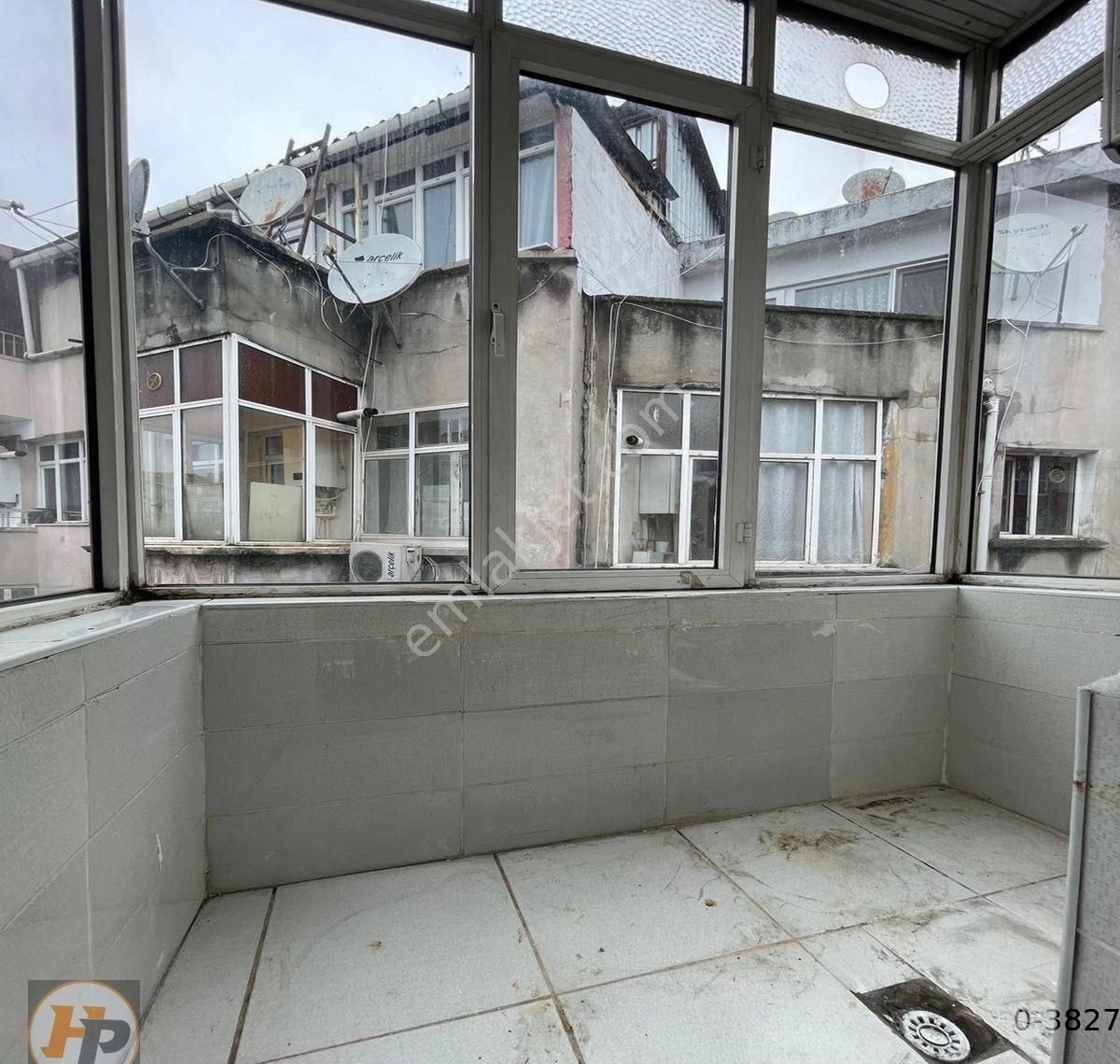 Fatih Vatan Caddesine Cepheli Harika Lokasyonda Satılık Daire - Görsel 6