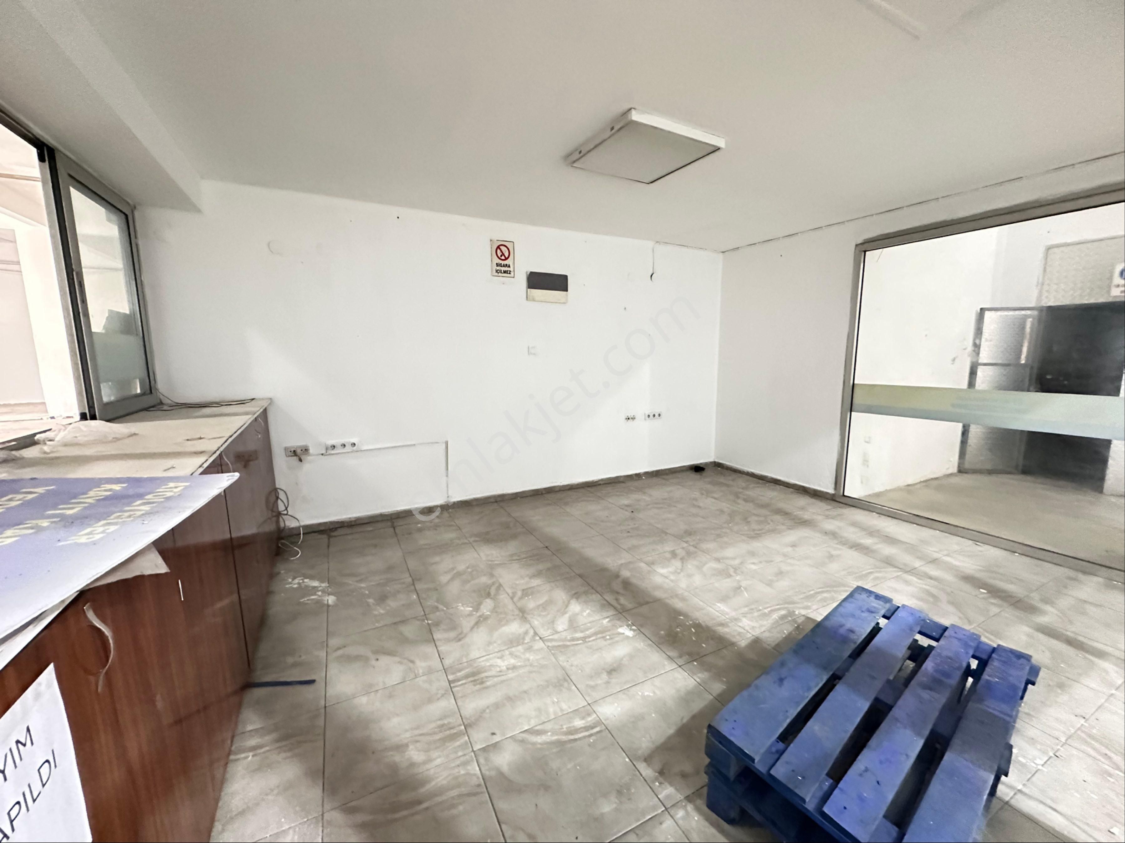 İzmir Bergama Fevzipaşa Mah 1.600 M2 Kapalı Alanı Olan Depo - Görsel 23