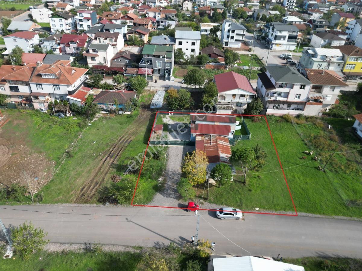 Kartepede 1000 M2 İmarlı Arsa + 2 Adet Müstakil Ev - Görsel 2