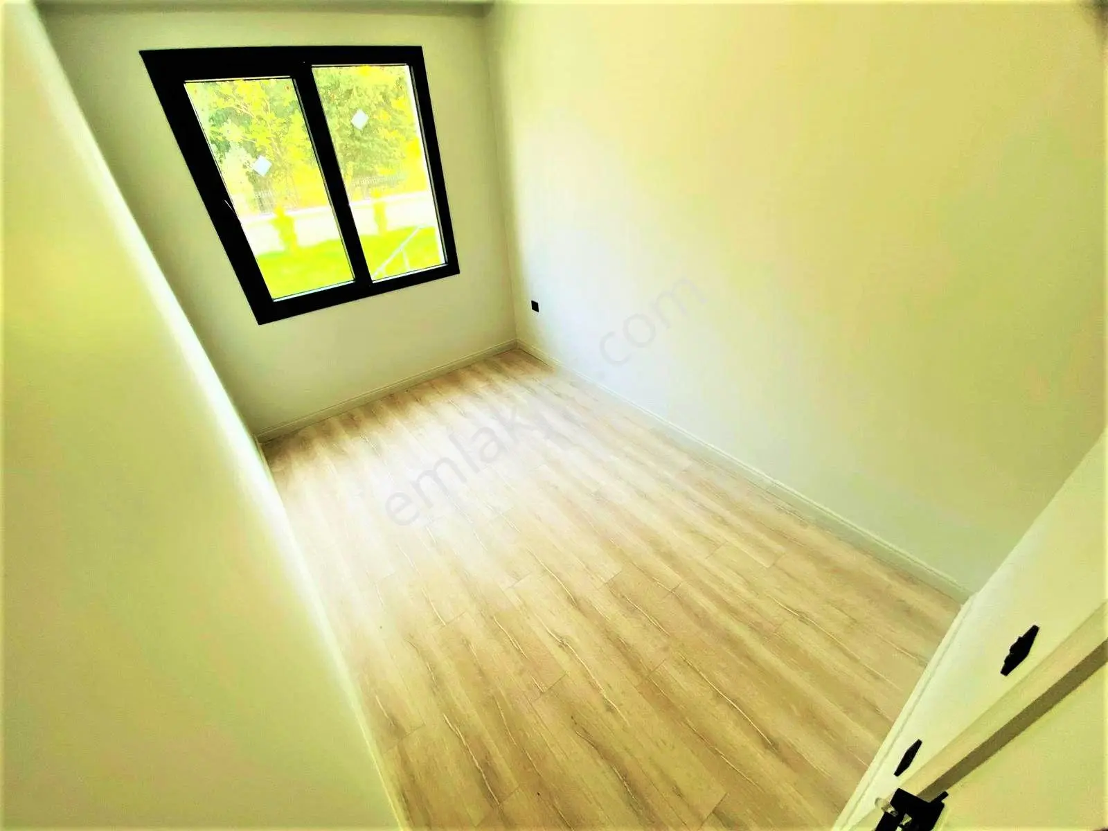 Güre De 2+1 Geniş Bahçe Kullanımlı Satılık Daire - Görsel 5