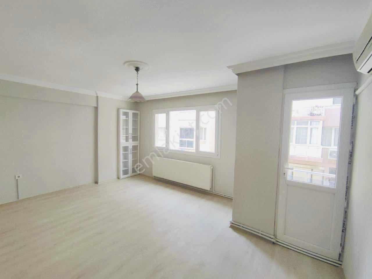 Sahil Tramvay Yakını 3+1 115 M2 Doğalgazlı Arakat *boş* Daire - Görsel 11