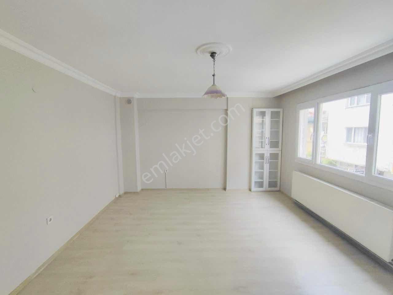 Sahil Tramvay Yakını 3+1 115 M2 Doğalgazlı Arakat *boş* Daire - Görsel 13