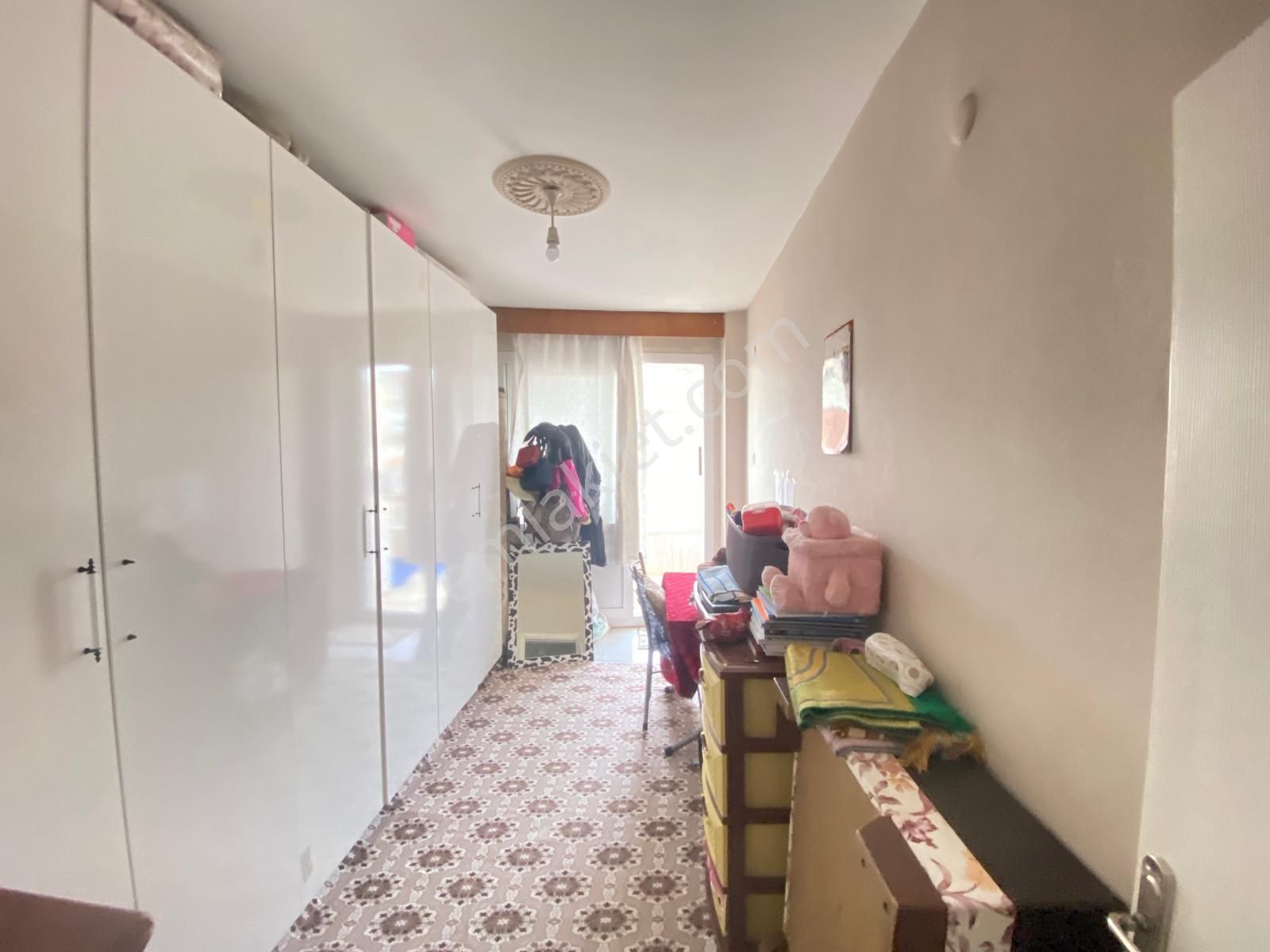 Prestij'den Bahçelievler'de Cadde Üzeri Tertemiz 3+1 Daire - Görsel 12