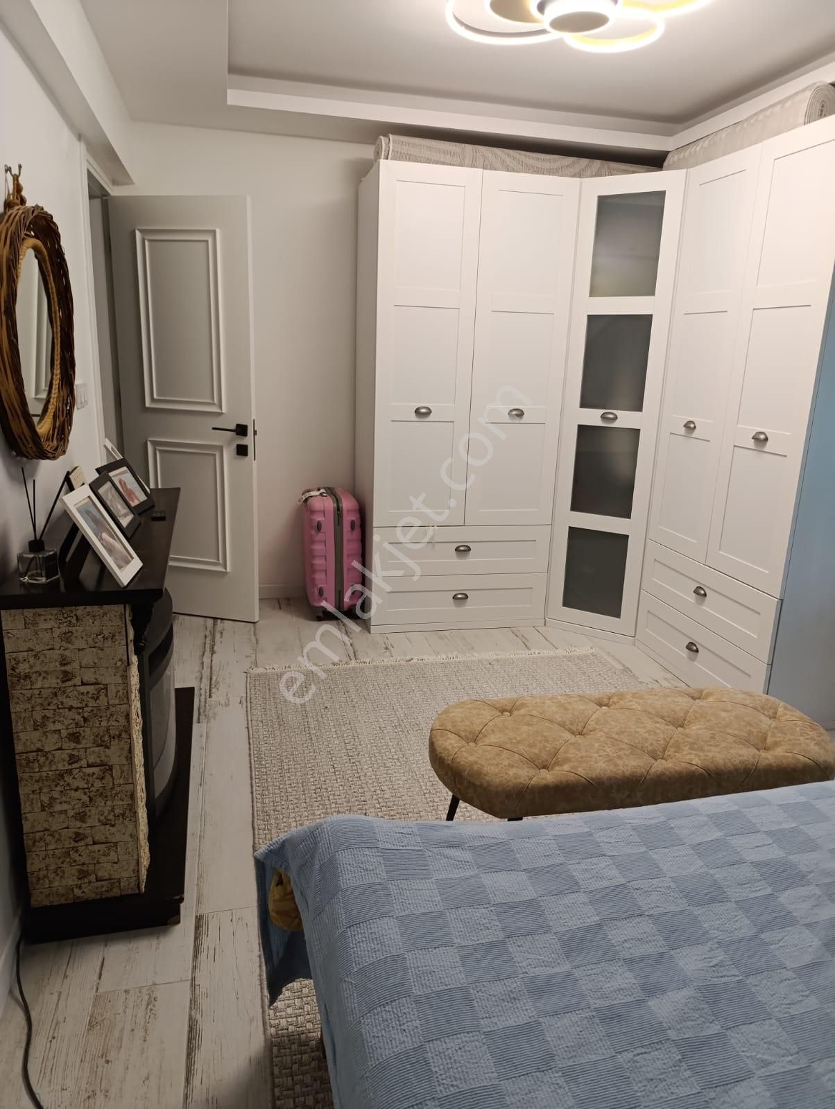 Ayvalık Aliçetinkaya'da Bahçeli Giriş Kat.2+1 Bakımlı Daire - Görsel 23