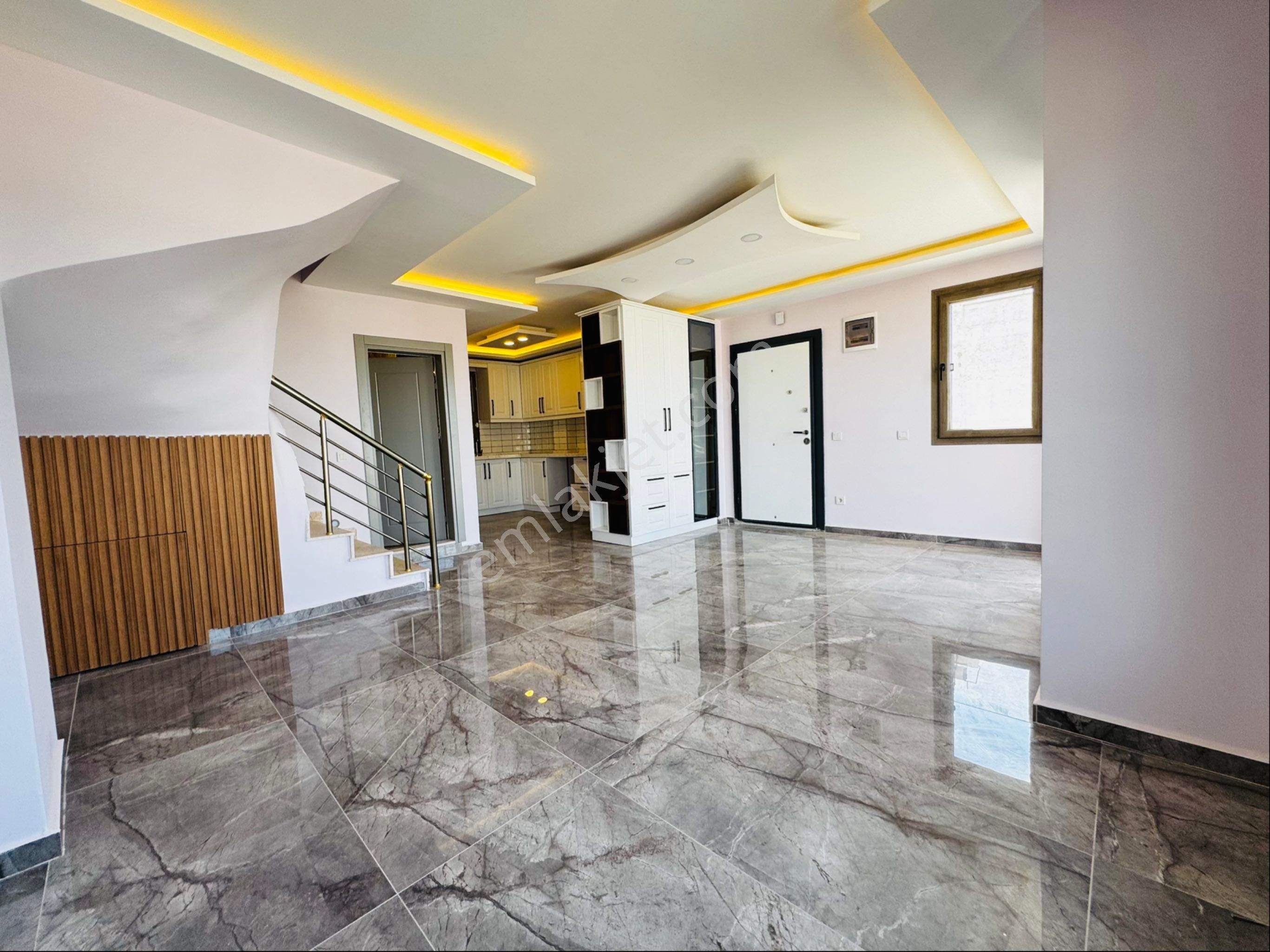 Didim Akbük’te Deniz Manzaralı | Geniş Bahçeli Villa + Ekstra Daire - Görsel 14