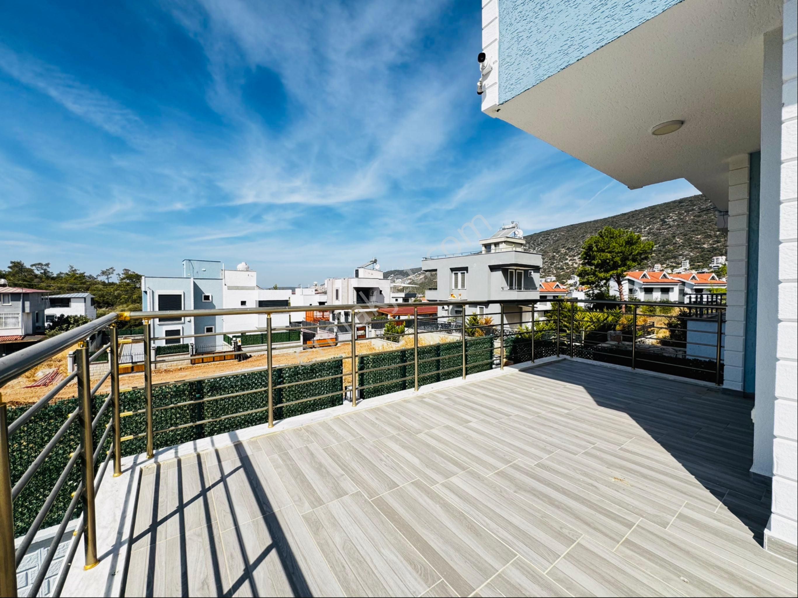 Didim Akbük’te Deniz Manzaralı | Geniş Bahçeli Villa + Ekstra Daire - Görsel 6