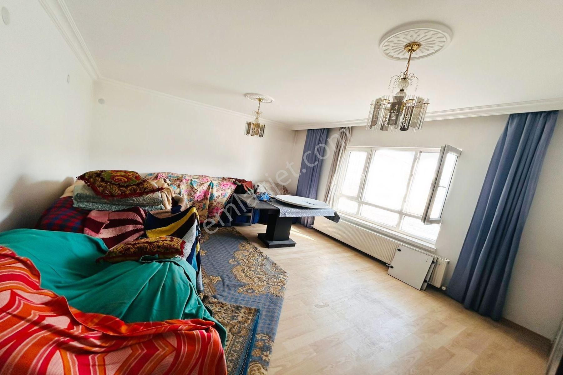 Hocalı Cd Üzerinde 2.kat Konumunda Manzaralı Fırsat Daire..! - Görsel 9