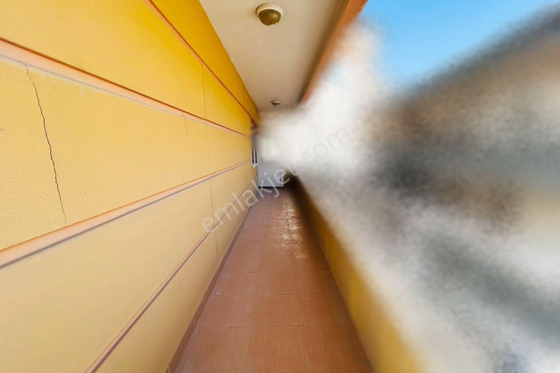 Hocalı Cd Üzerinde 2.kat Konumunda Manzaralı Fırsat Daire..! - Görsel 13